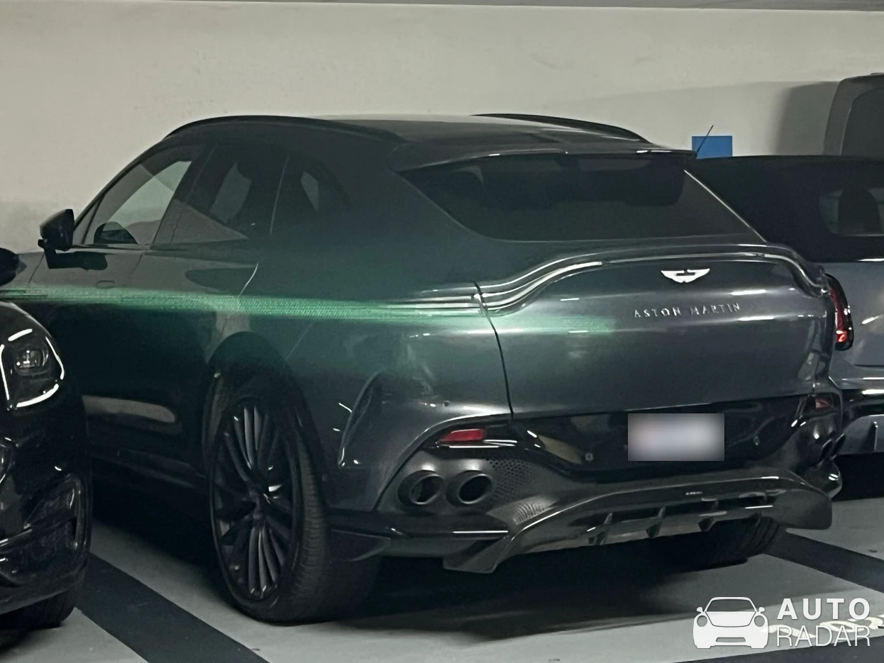 Aston Martin DBX spotted in Beausoleil