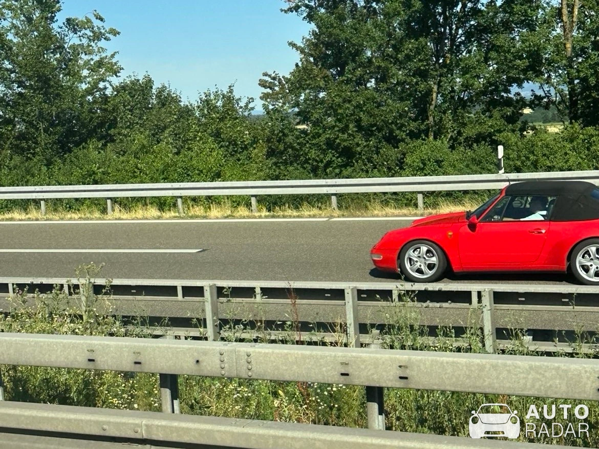 Porsche 993 spotted in Τίμπινγκεν