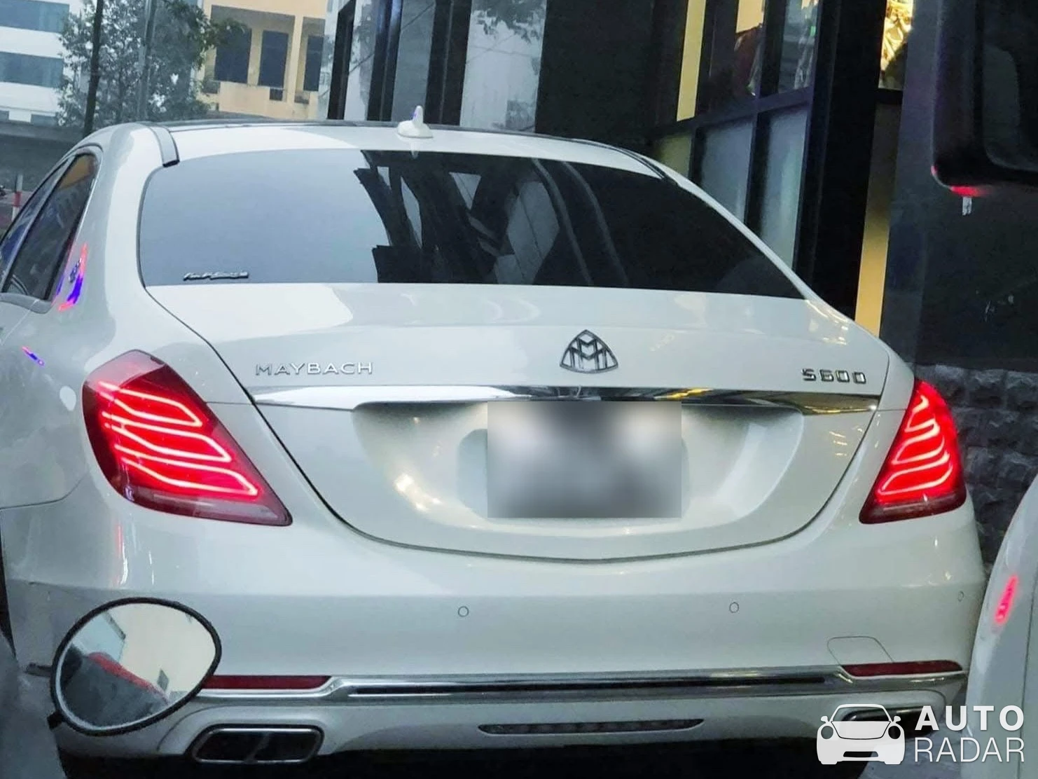 Mercedes-Maybach S 600 spotted in Thành phố Việt Trì