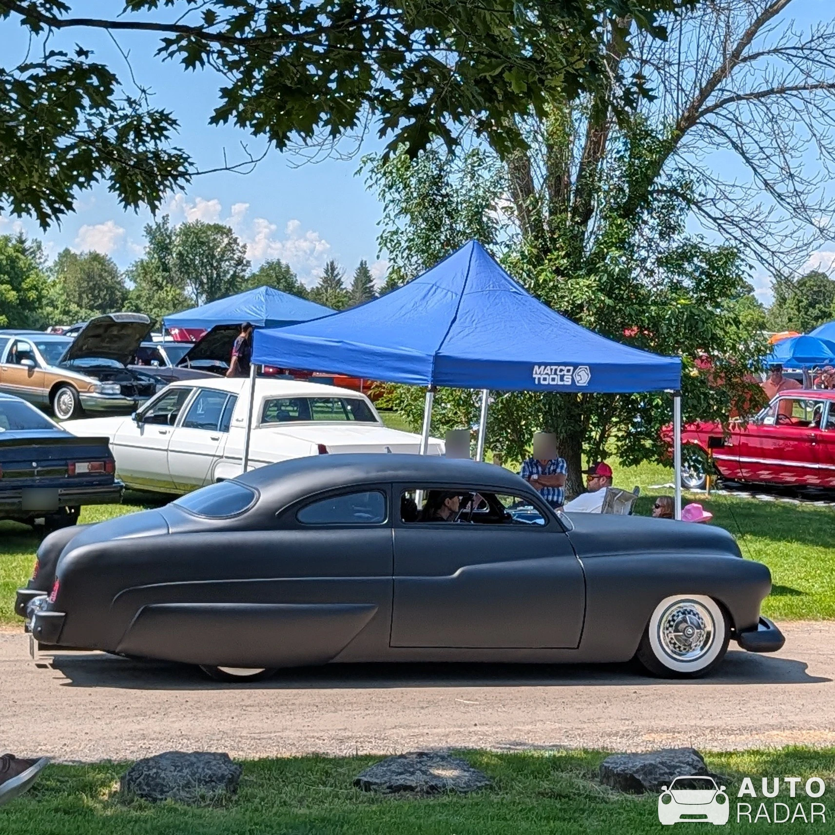 Mercury Eight spotted in Merrickville