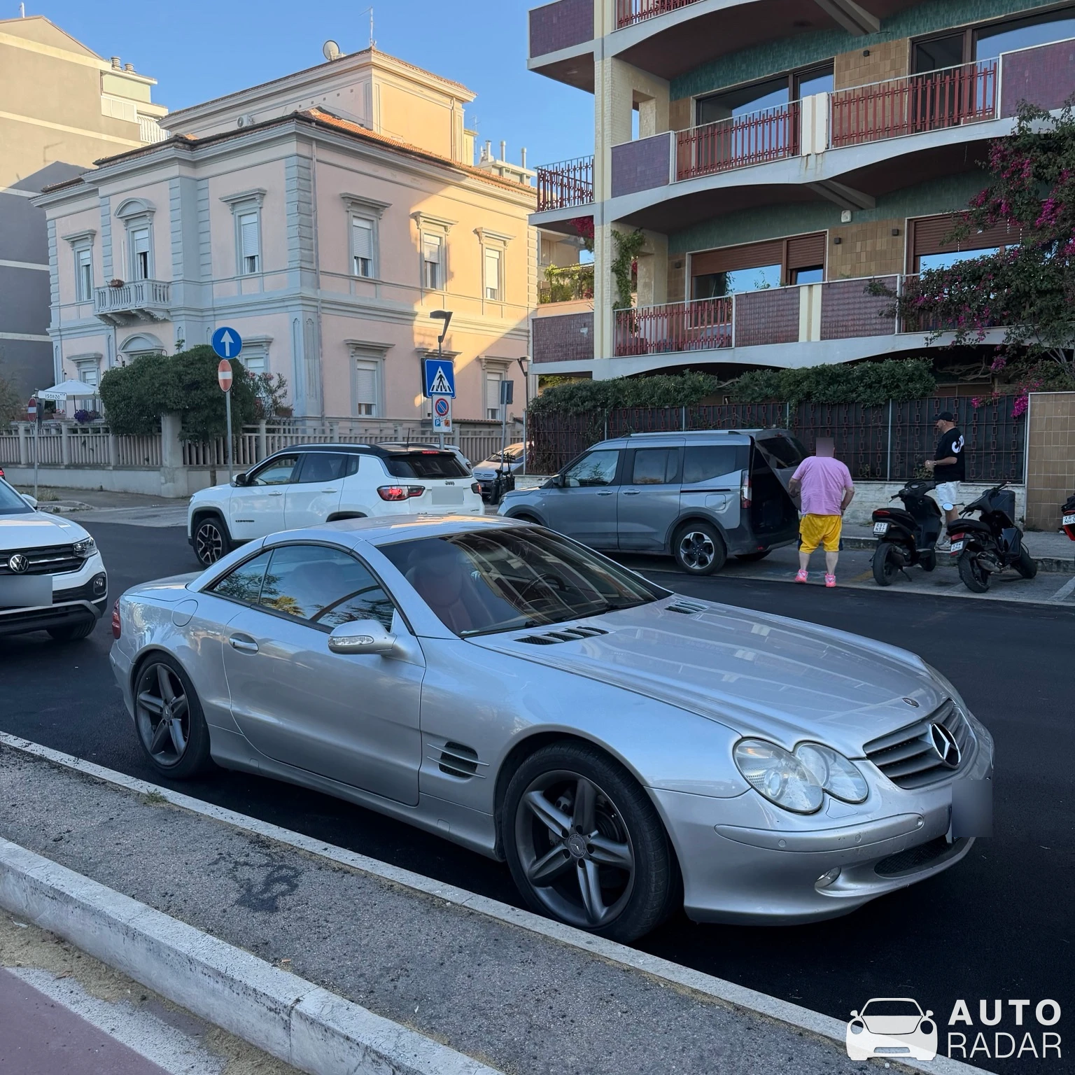 Mercedes-Benz SL 500 R230 spotted in Montesilvano