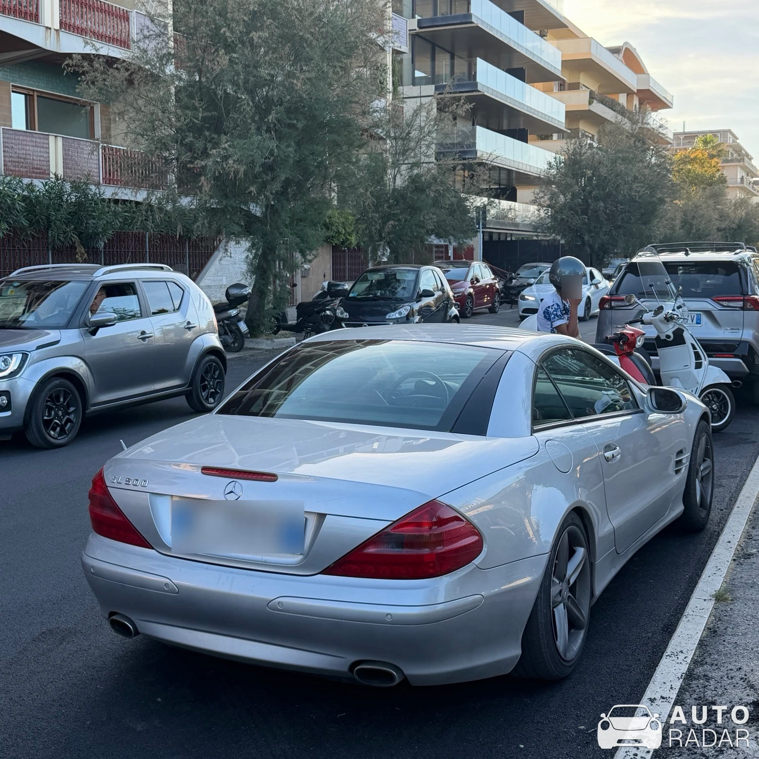 Mercedes-Benz SL 500 R230 spotted in Montesilvano, Italia