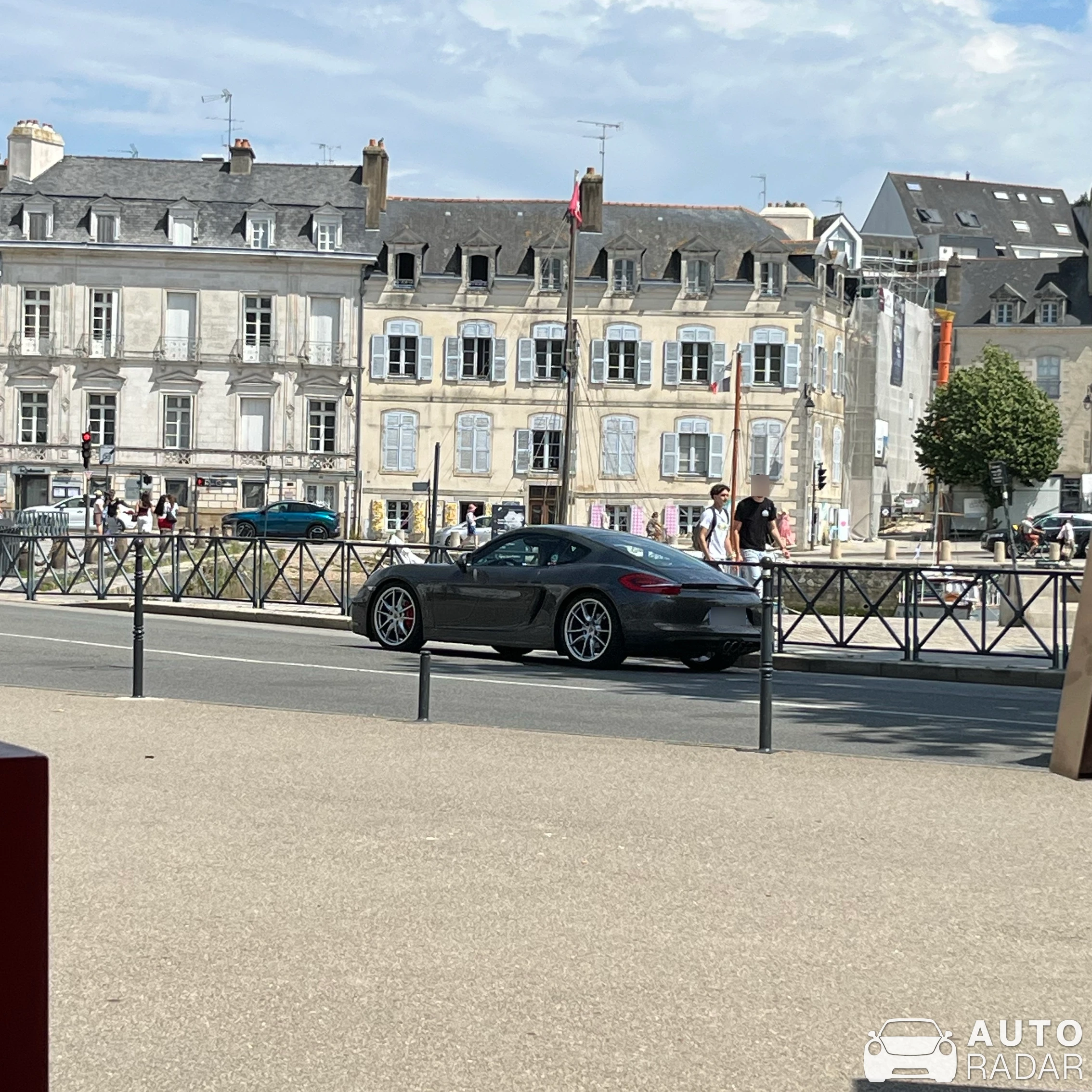 Porsche 981 Cayman S spotted in Séné