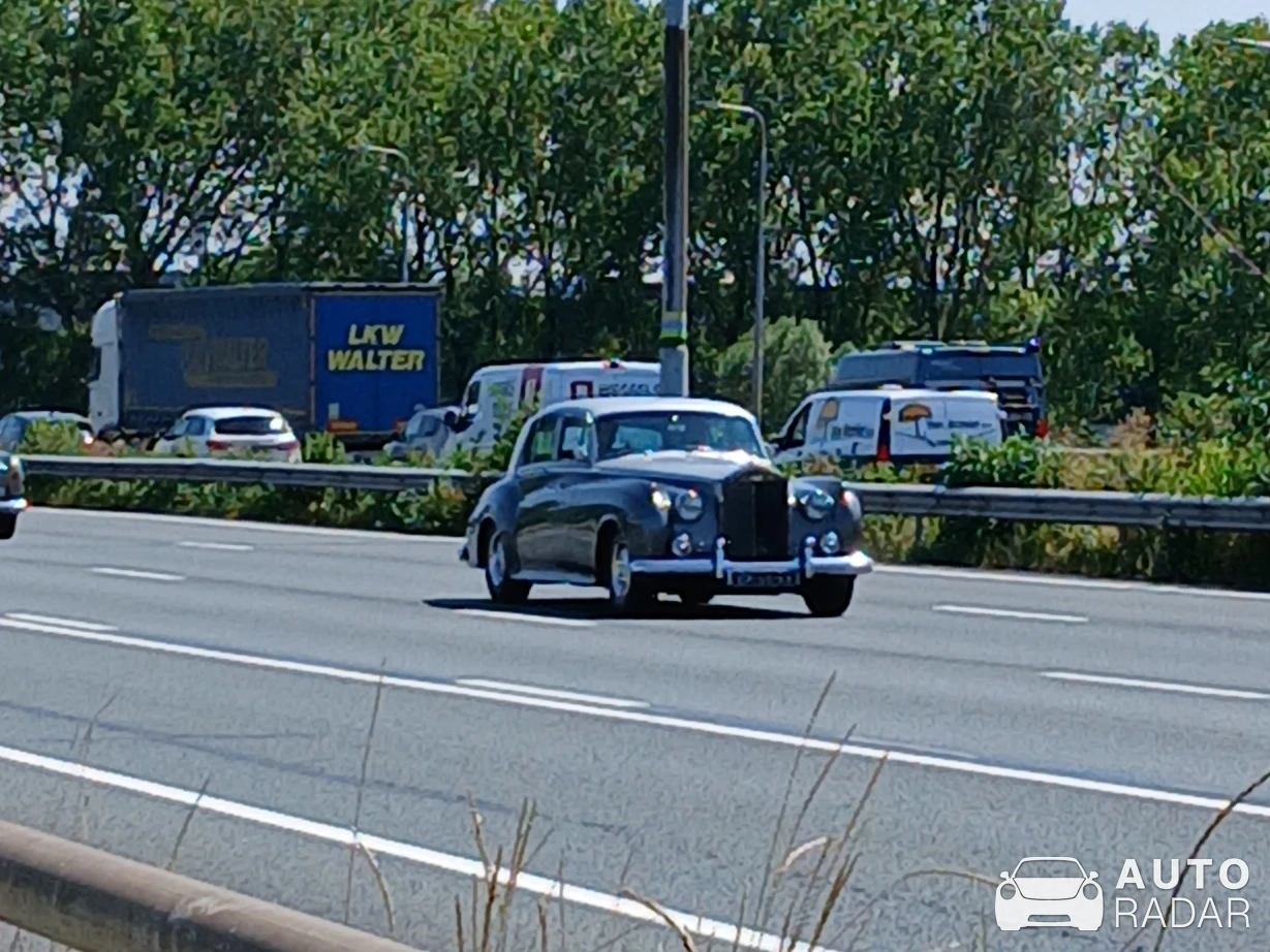 Rolls-Royce Silver Cloud spotted in Duiven