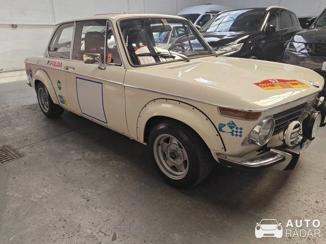 BMW 2002 spotted in Northampton