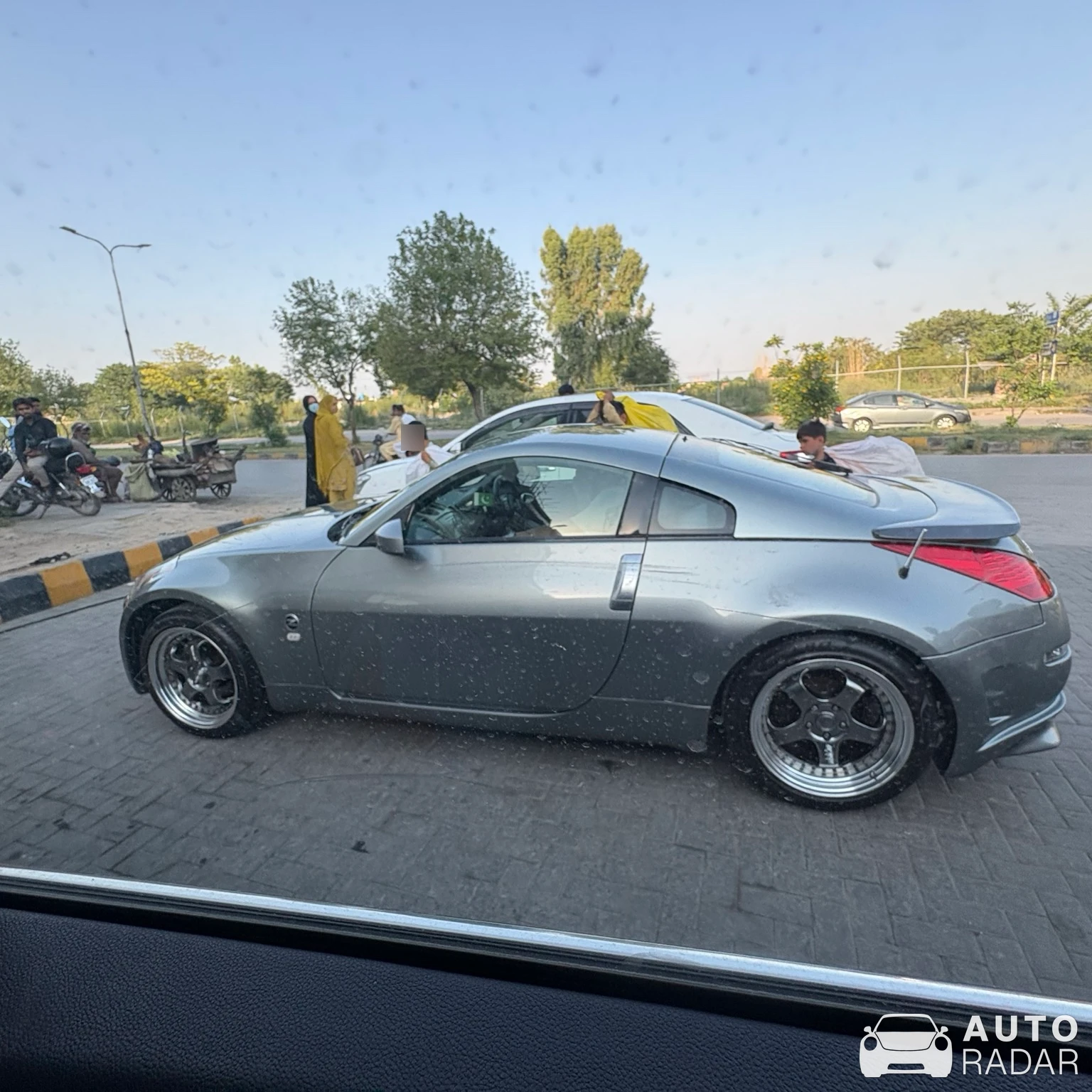 Nissan 350Z spotted in Islamabad