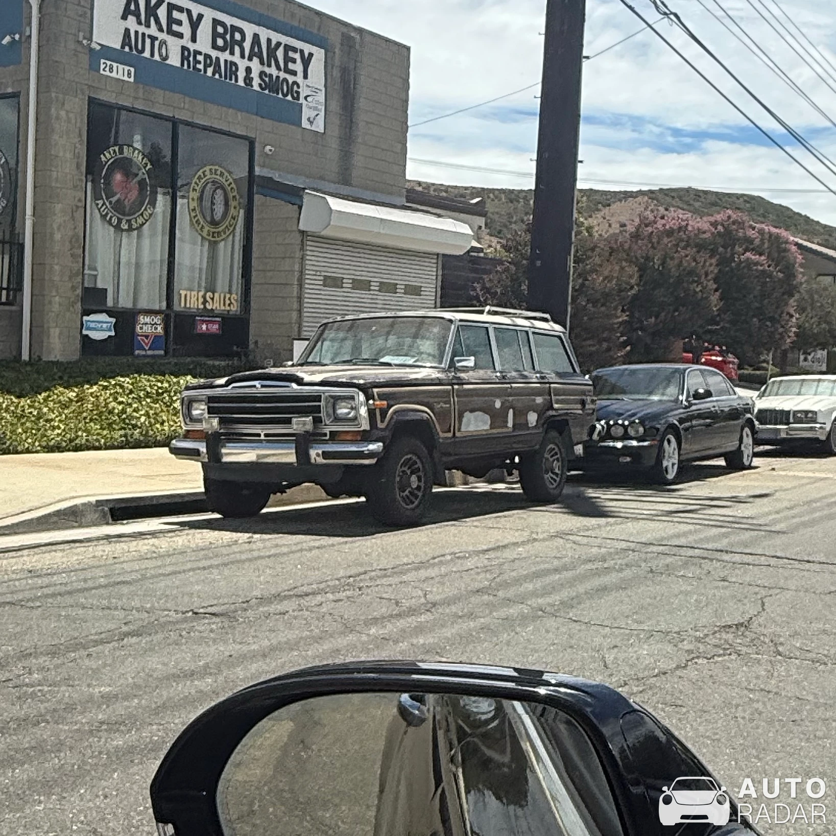 Jeep Grand Wagoneer spotted in Agoura Hills
