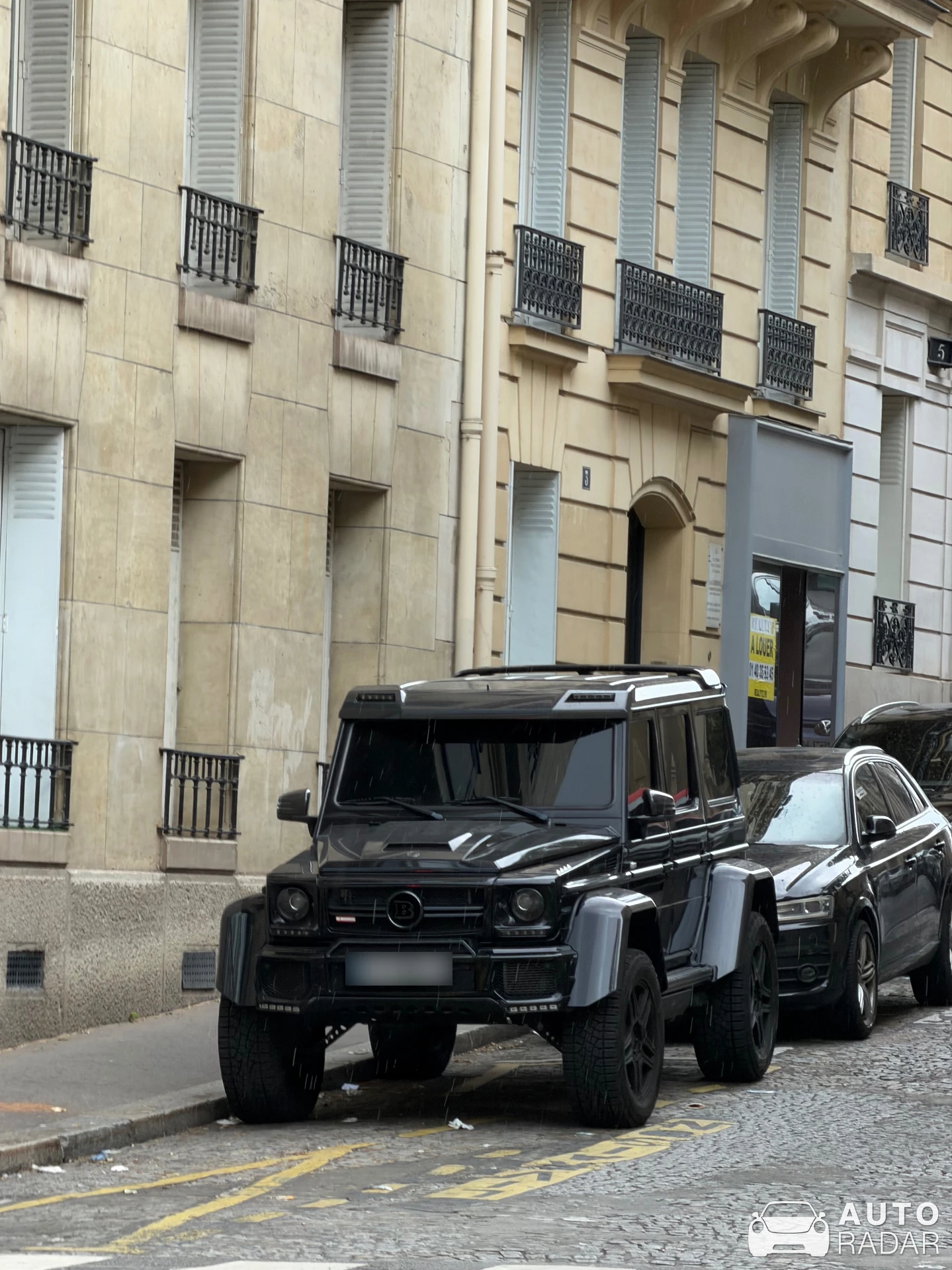 Mercedes-AMG Brabus GLS B63S-700 Widestar spotted in Paris