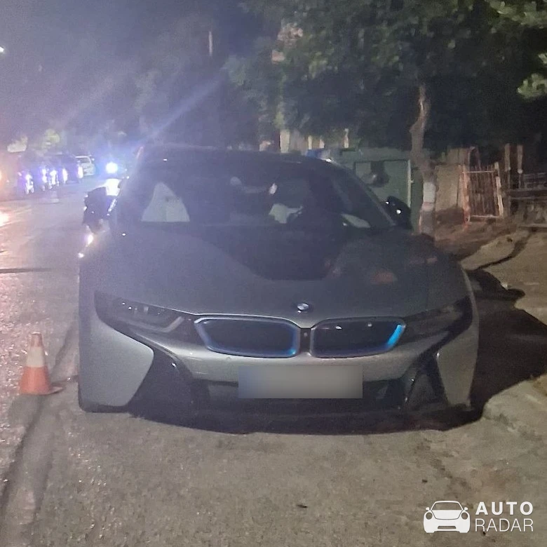 BMW i8 spotted in Voula