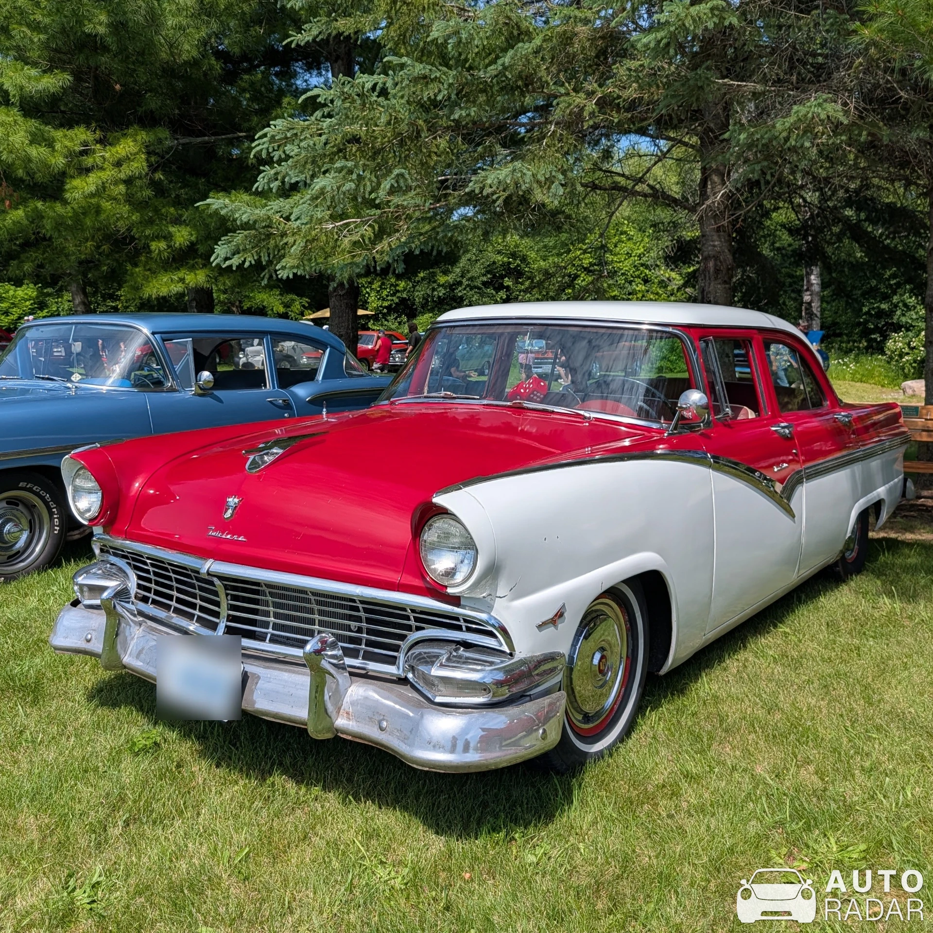 Ford Fairlane spotted in Merrickville