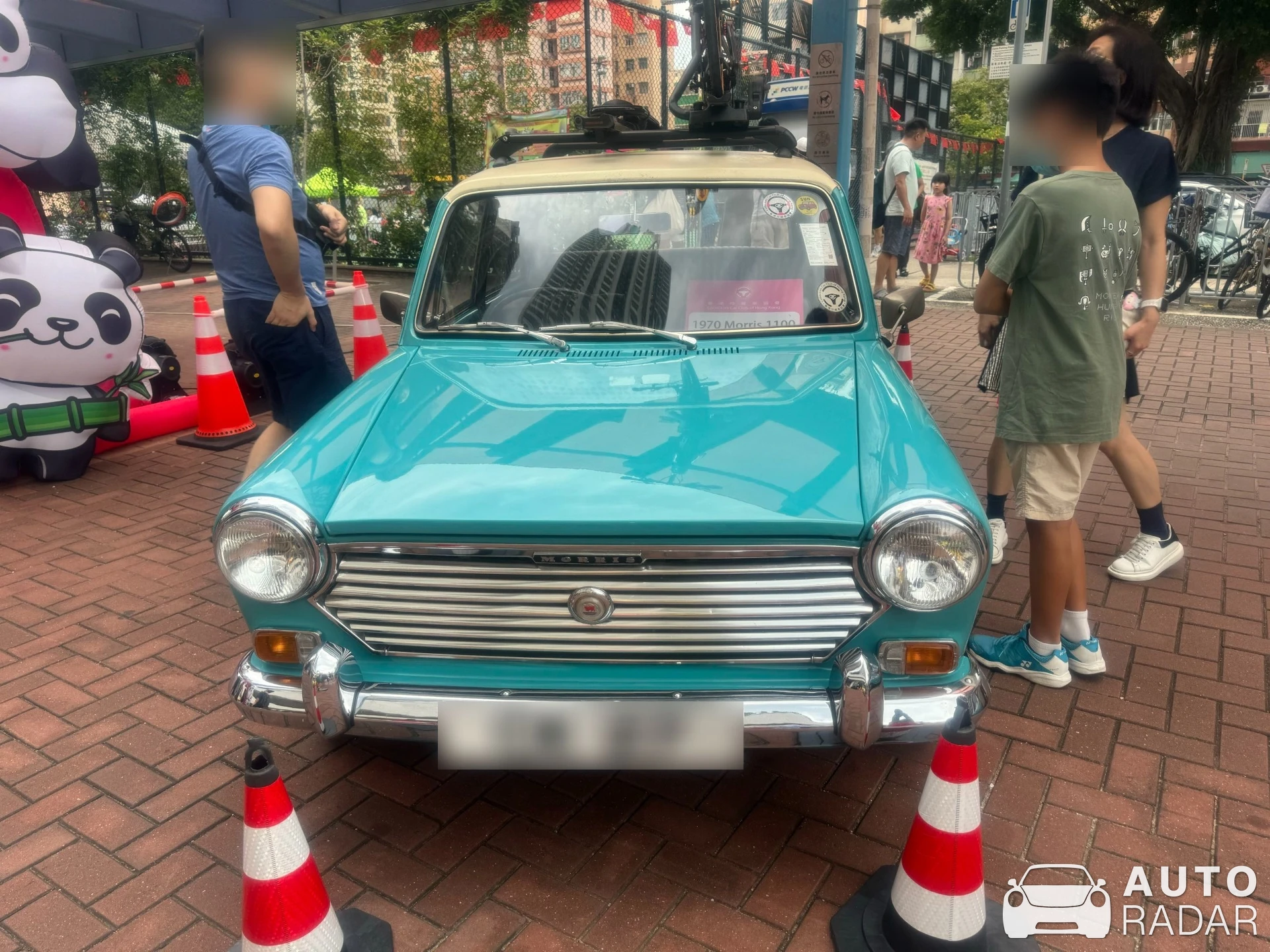 Morris Minor spotted in Hong Kong