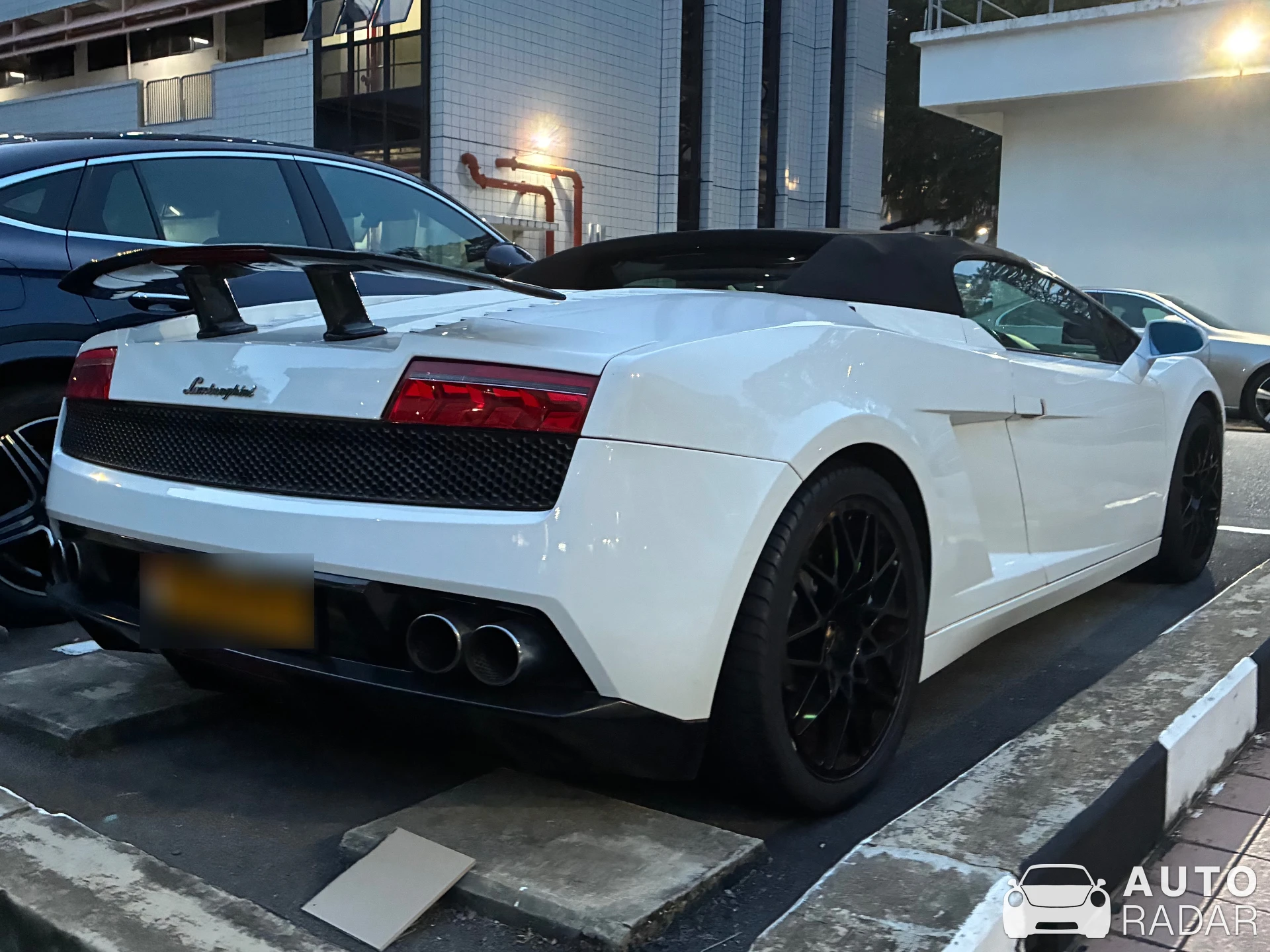 Lamborghini Gallardo LP560-4 Spyder spotted in Singapore