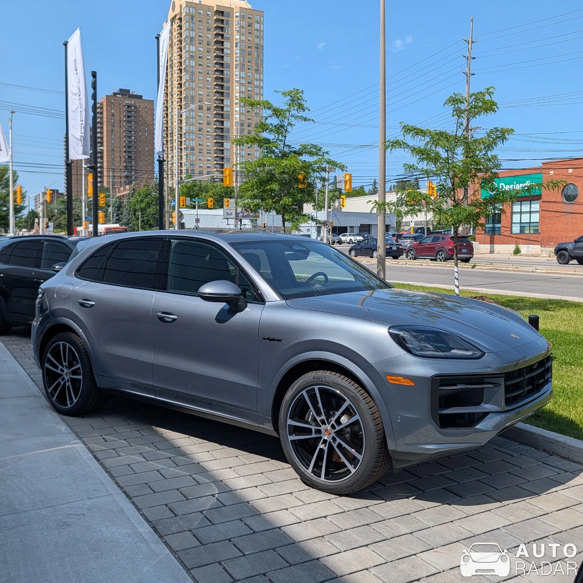 Porsche Cayenne E-Hybrid spotted in Ottawa