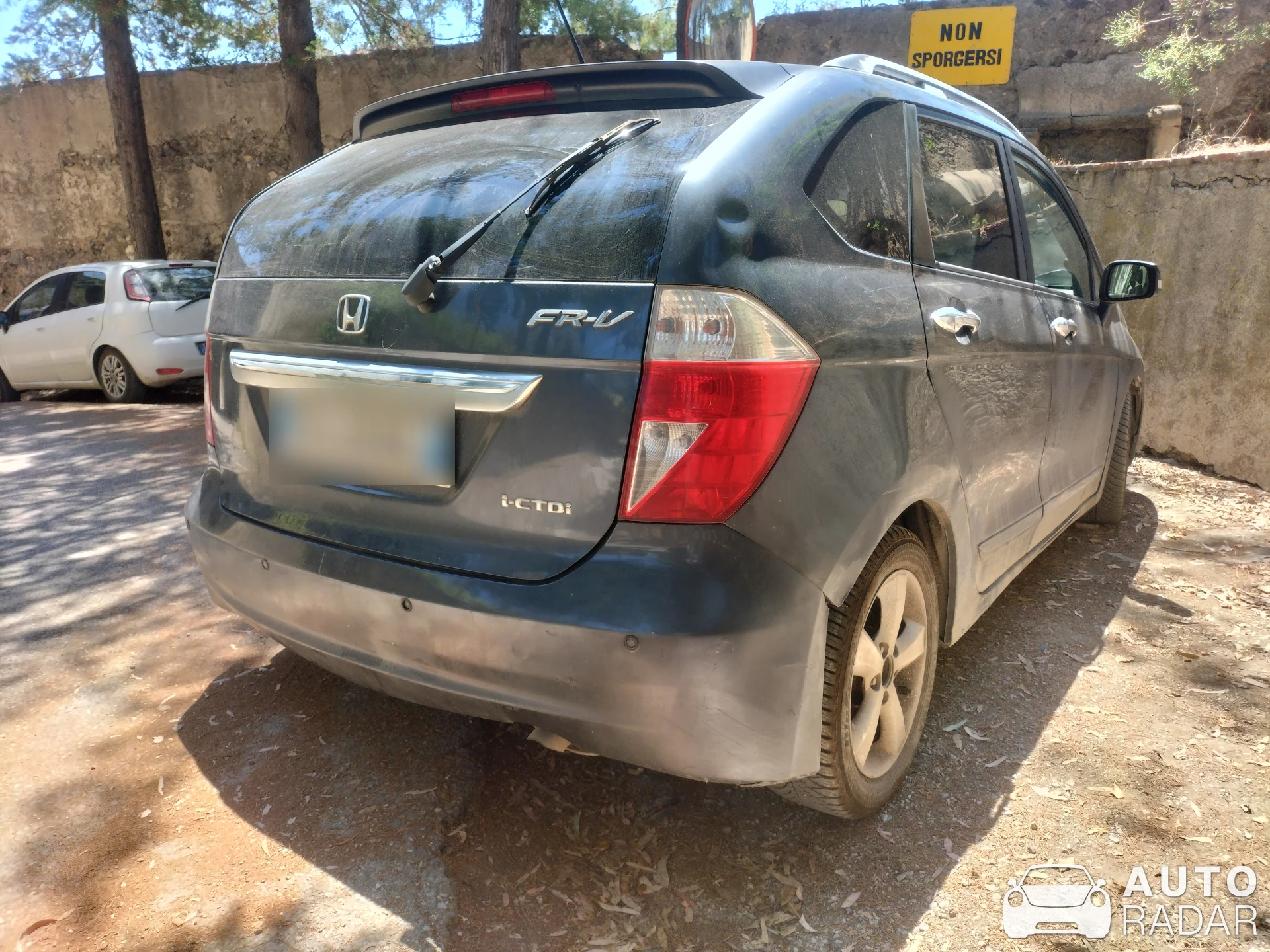 Honda FR-V spotted in Portoferraio