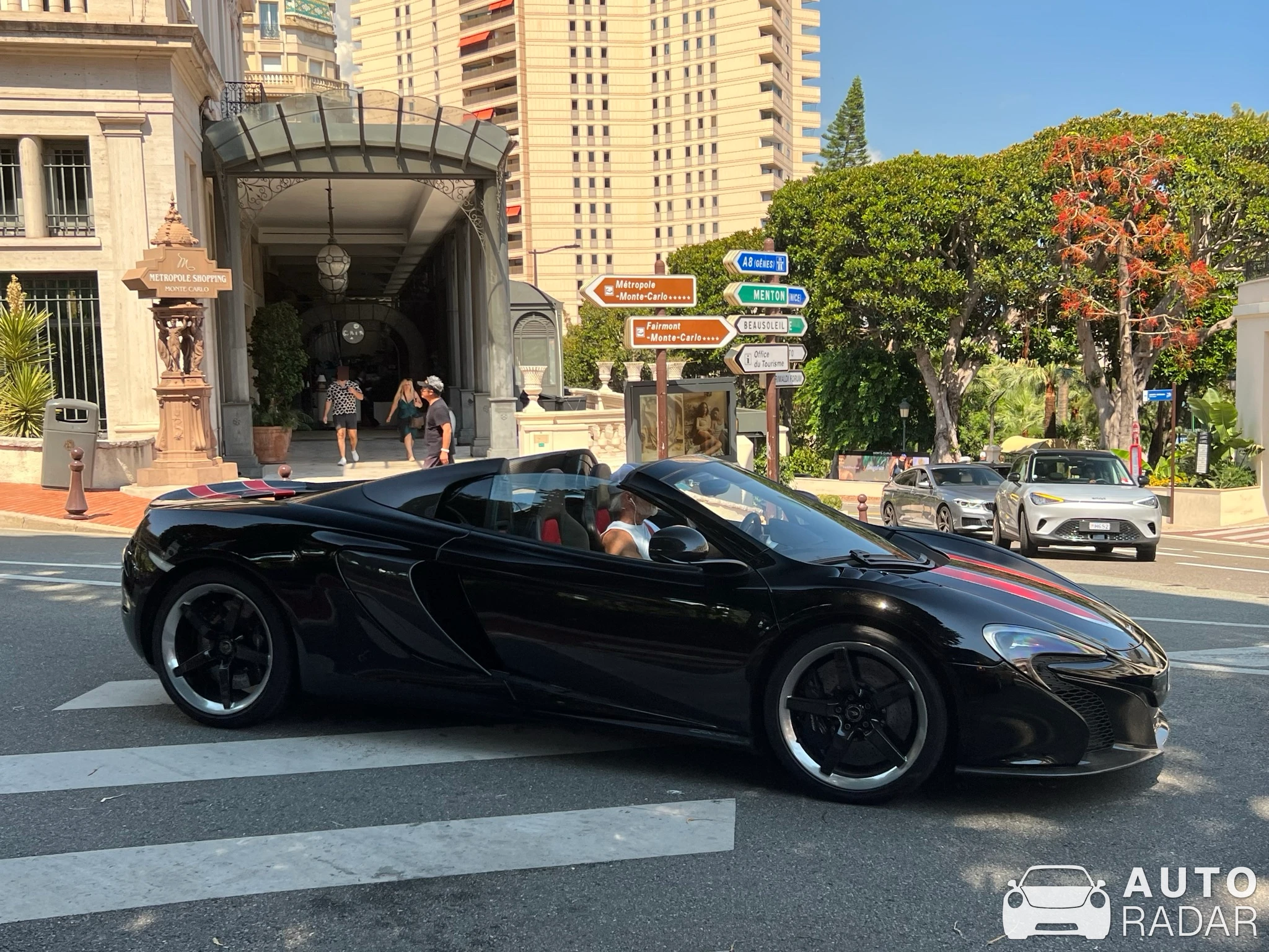 McLaren 650S Spider spotted in Beausoleil