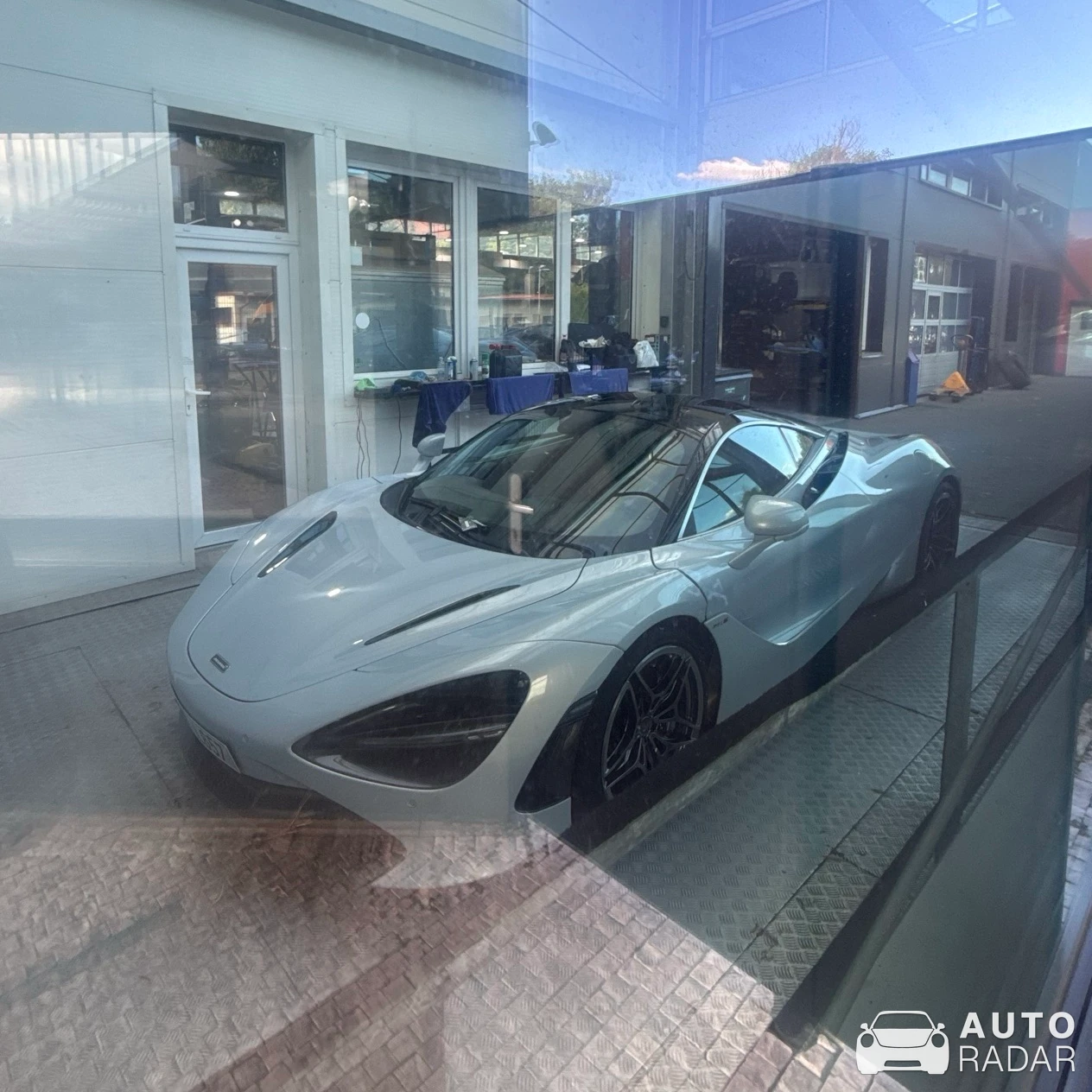 McLaren 750S spotted in Prague 9
