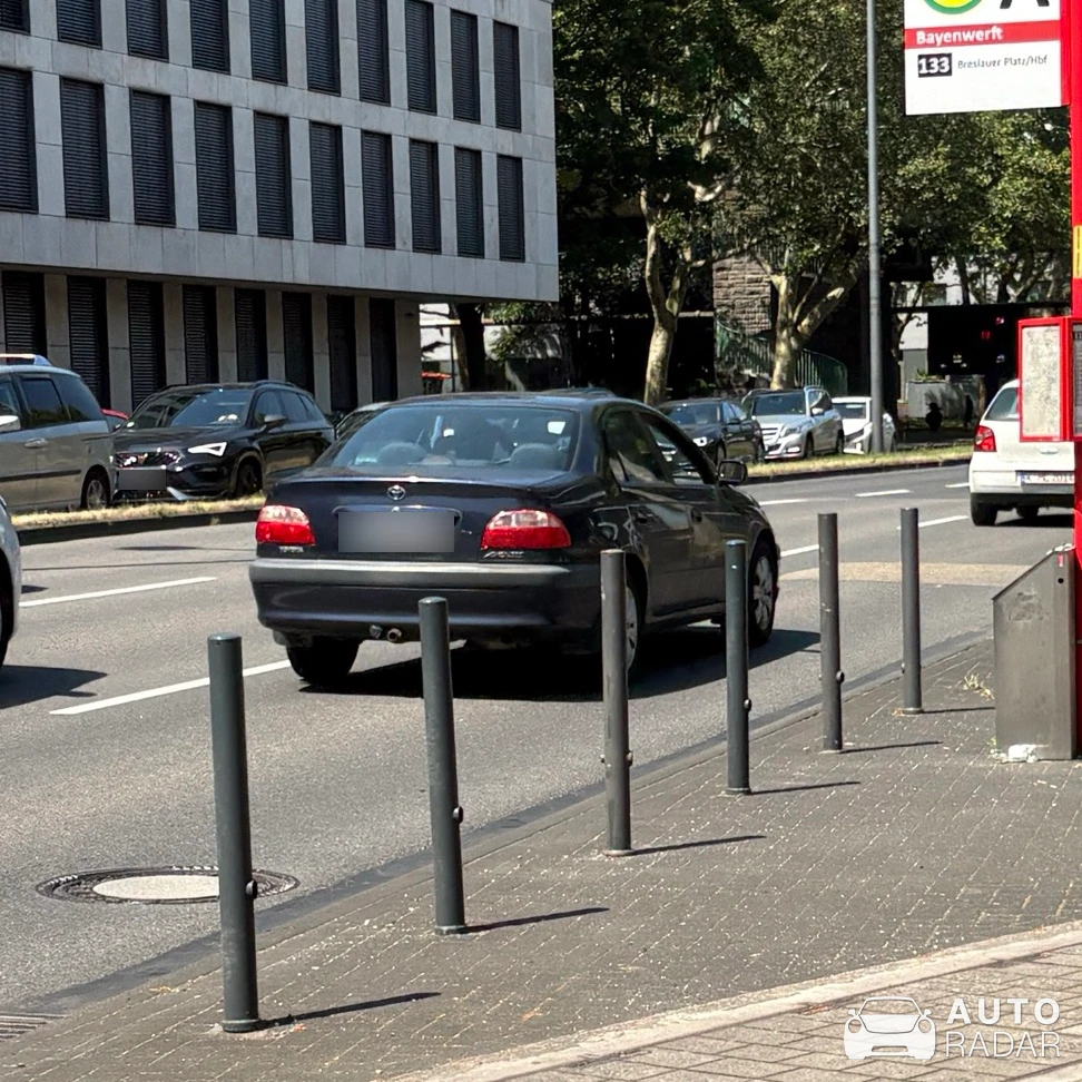 Toyota Avensis spotted in Köln