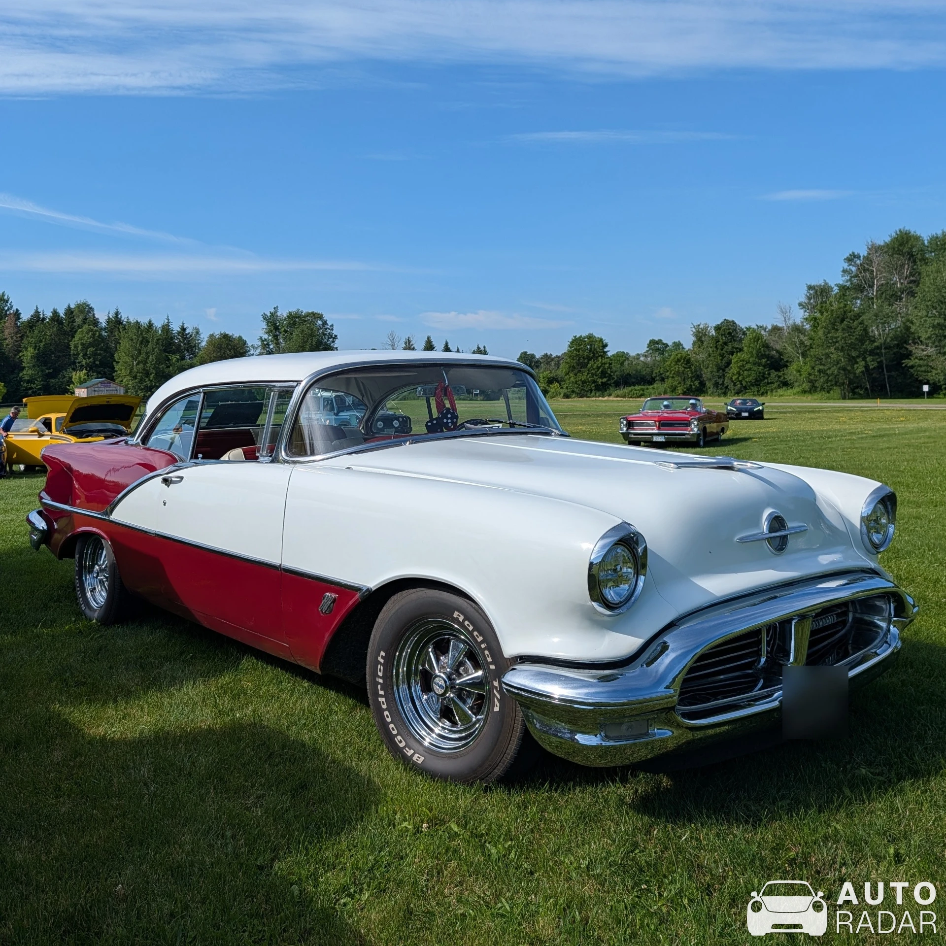 Oldsmobile 88 spotted in Merrickville