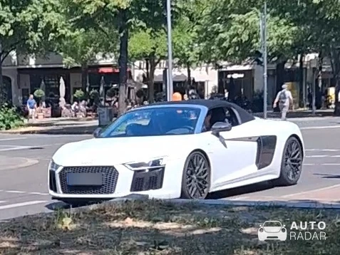 Audi R8 Type 4S spotted in Berlin
