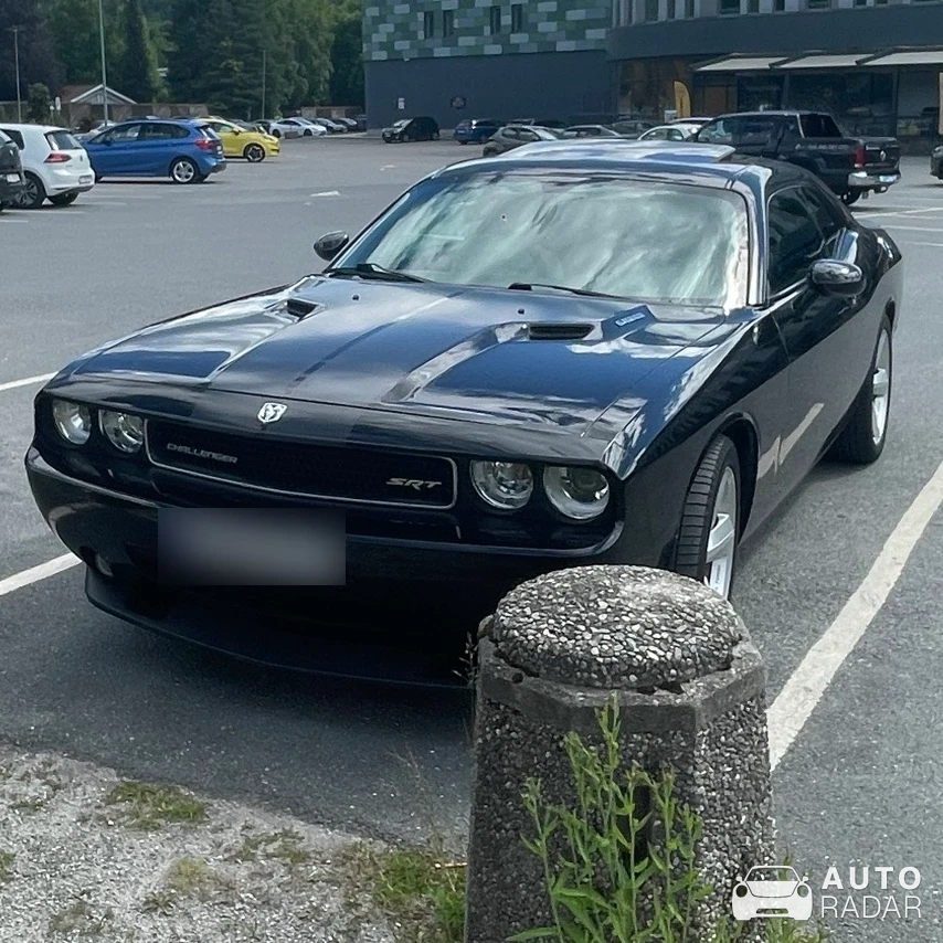 Dodge Challenger SRT-8 spotted in Vinterbro