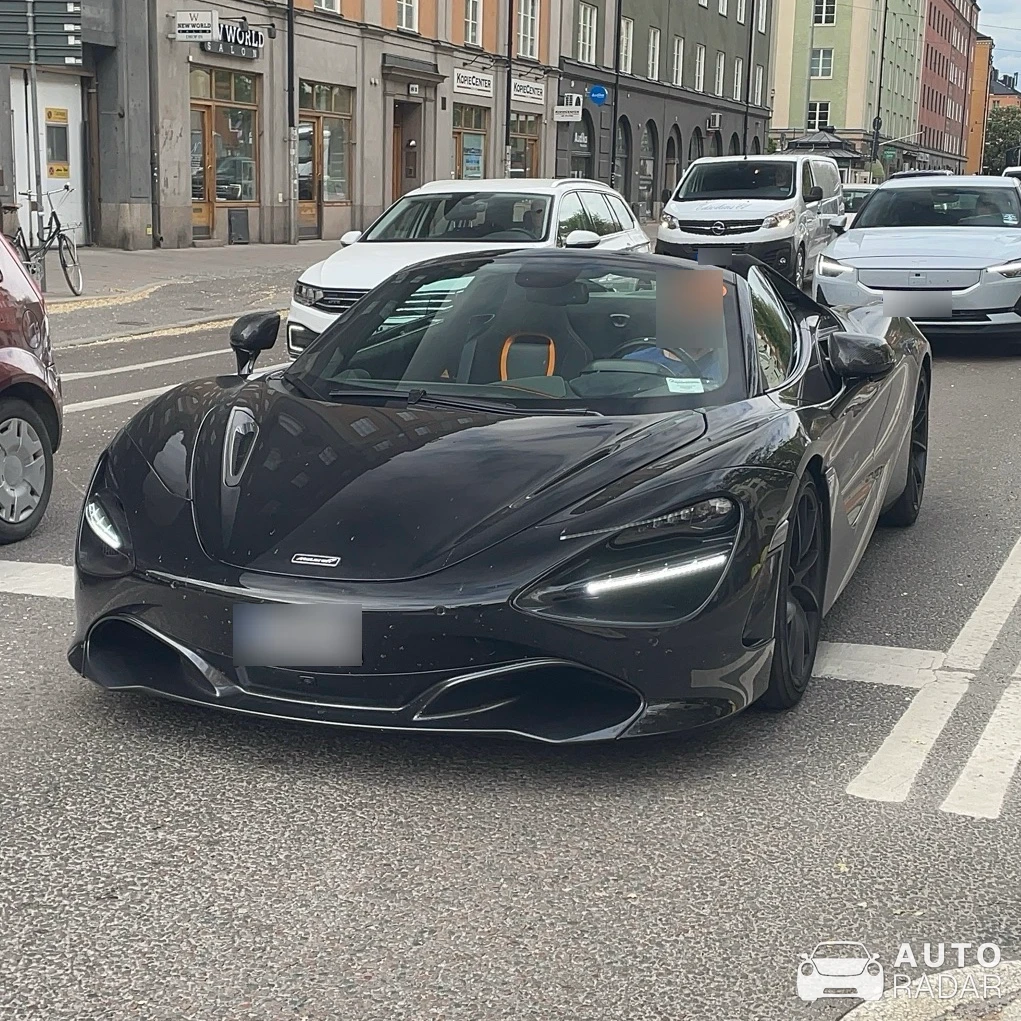McLaren 720S Spider spotted in Stockholm