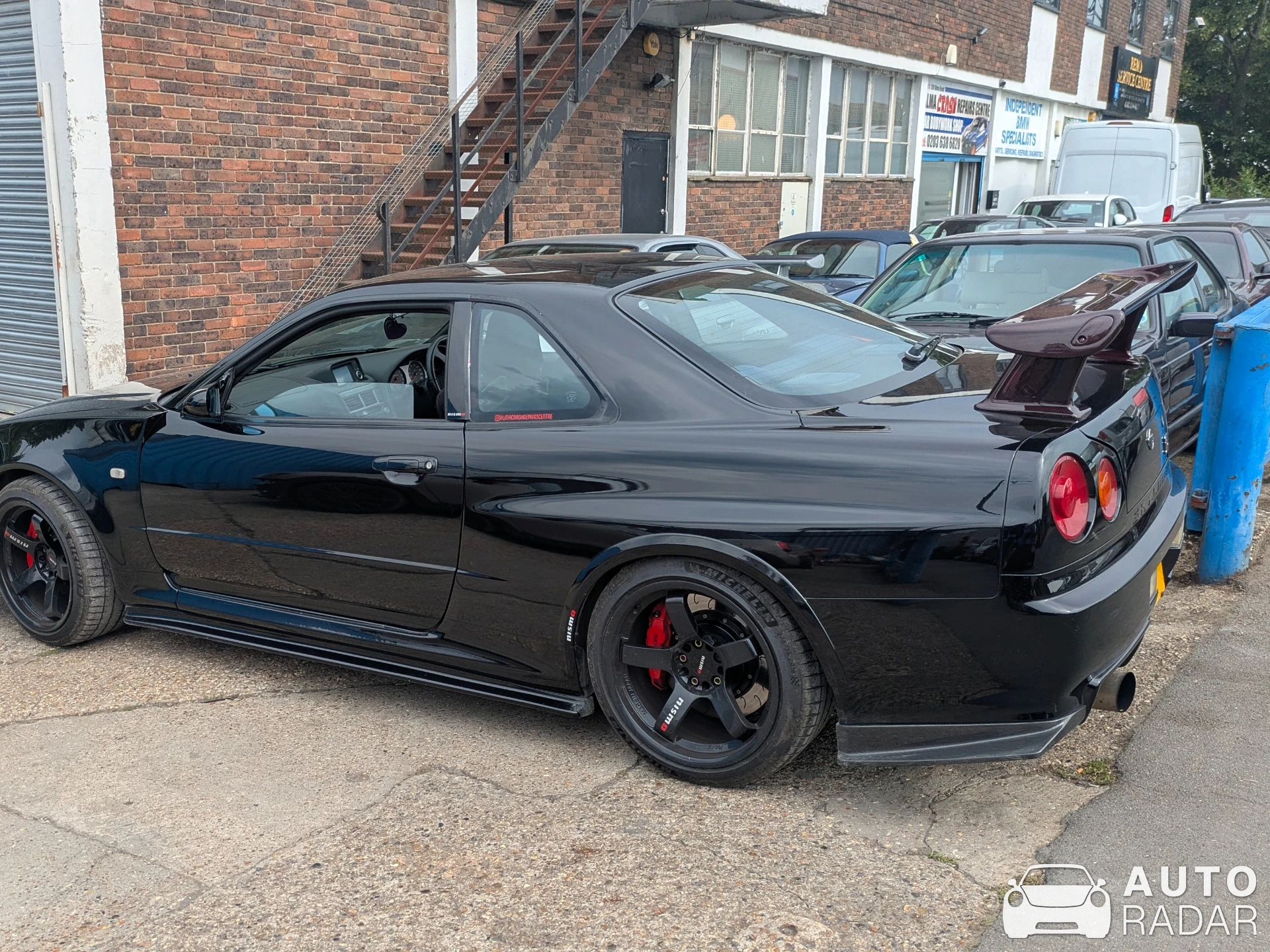 Nissan Skyline R34 GT-R V-Spec NISMO S1 spotted in Enfield