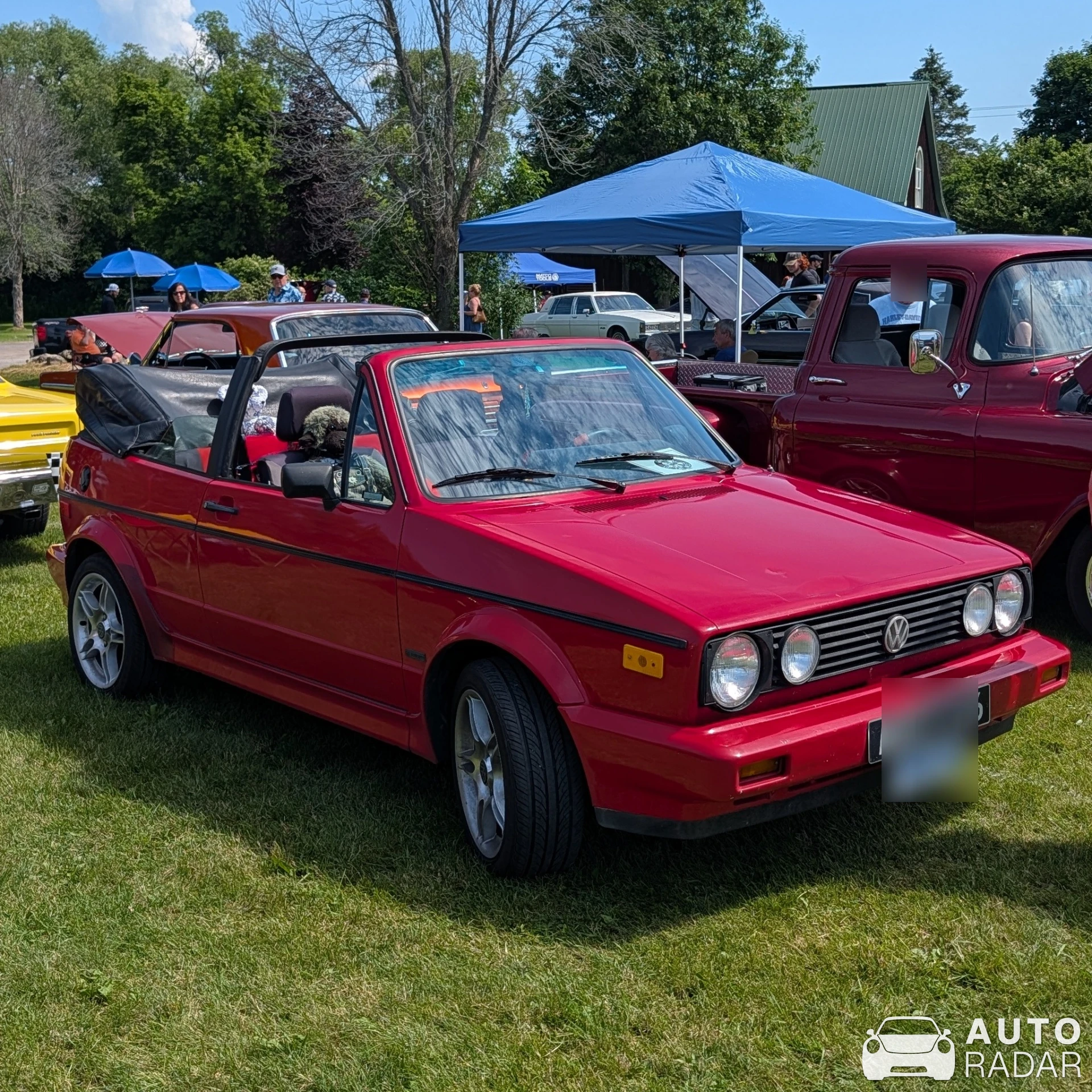 Volkswagen Golf Mk1 Cabriolet spotted in Merrickville