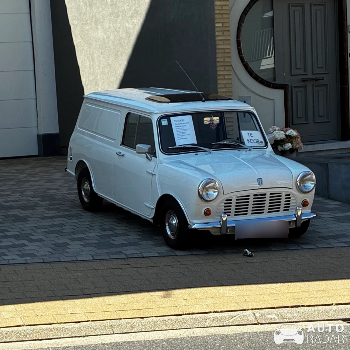 Morris Mini Van spotted in Sint-Niklaas