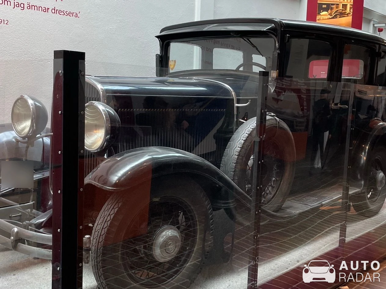 Chrysler 70 spotted