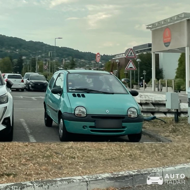 Renault Twingo spotted in Epagny Metz-Tessy