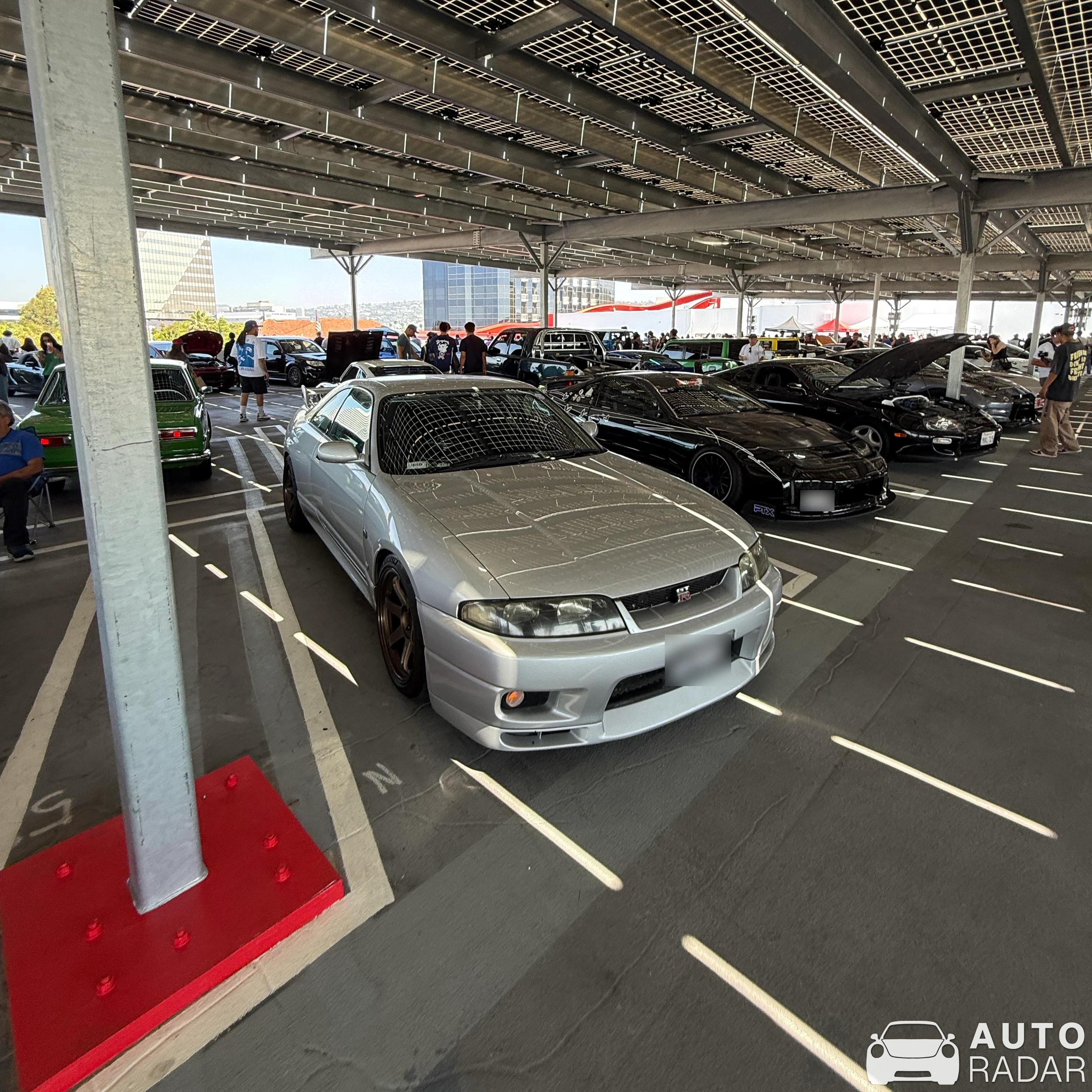 Nissan Skyline R33 GT-R spotted in Los Angeles