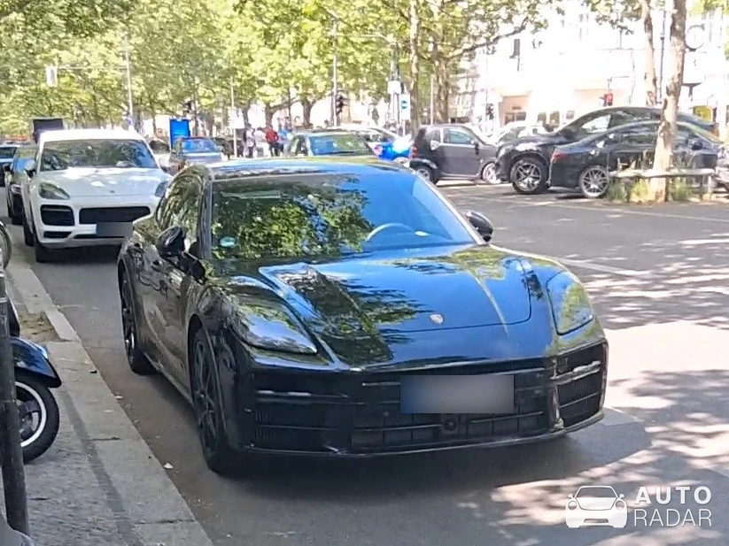 Porsche 972 Panamera spotted in Berlin