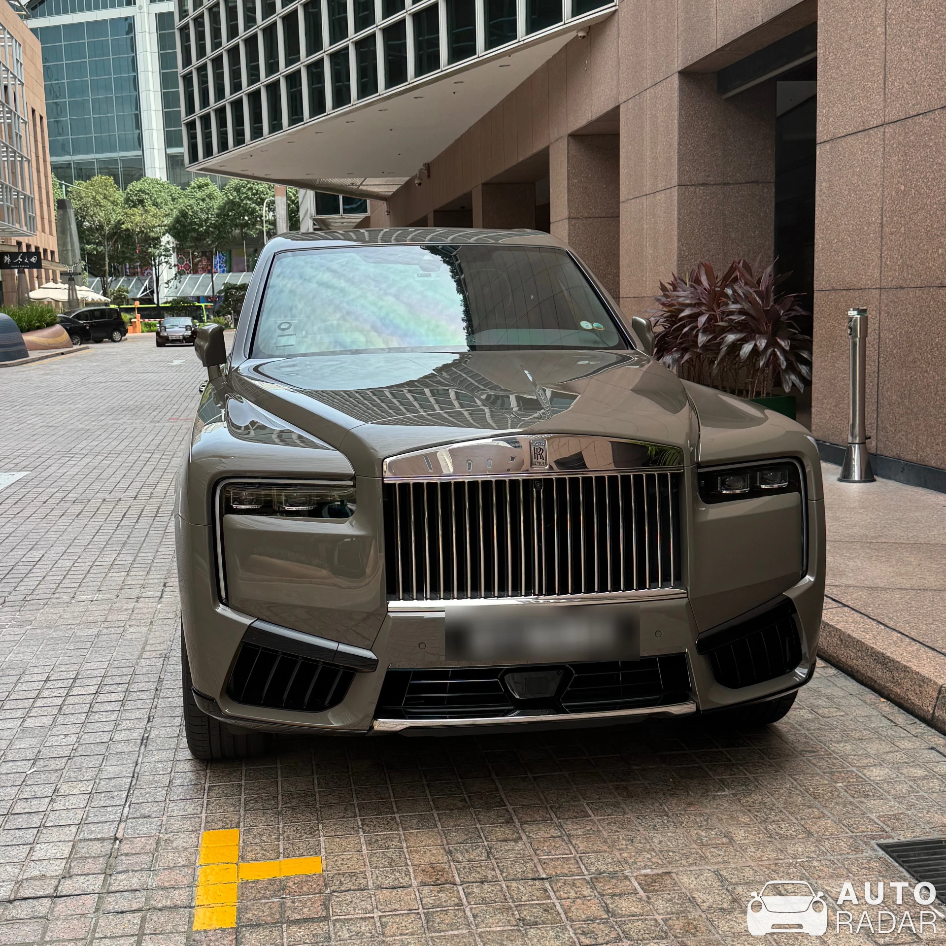 Rolls-Royce Cullinan Series II spotted in Singapore