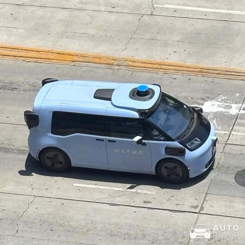 Waymo Zeekr spotted in Los Angeles
