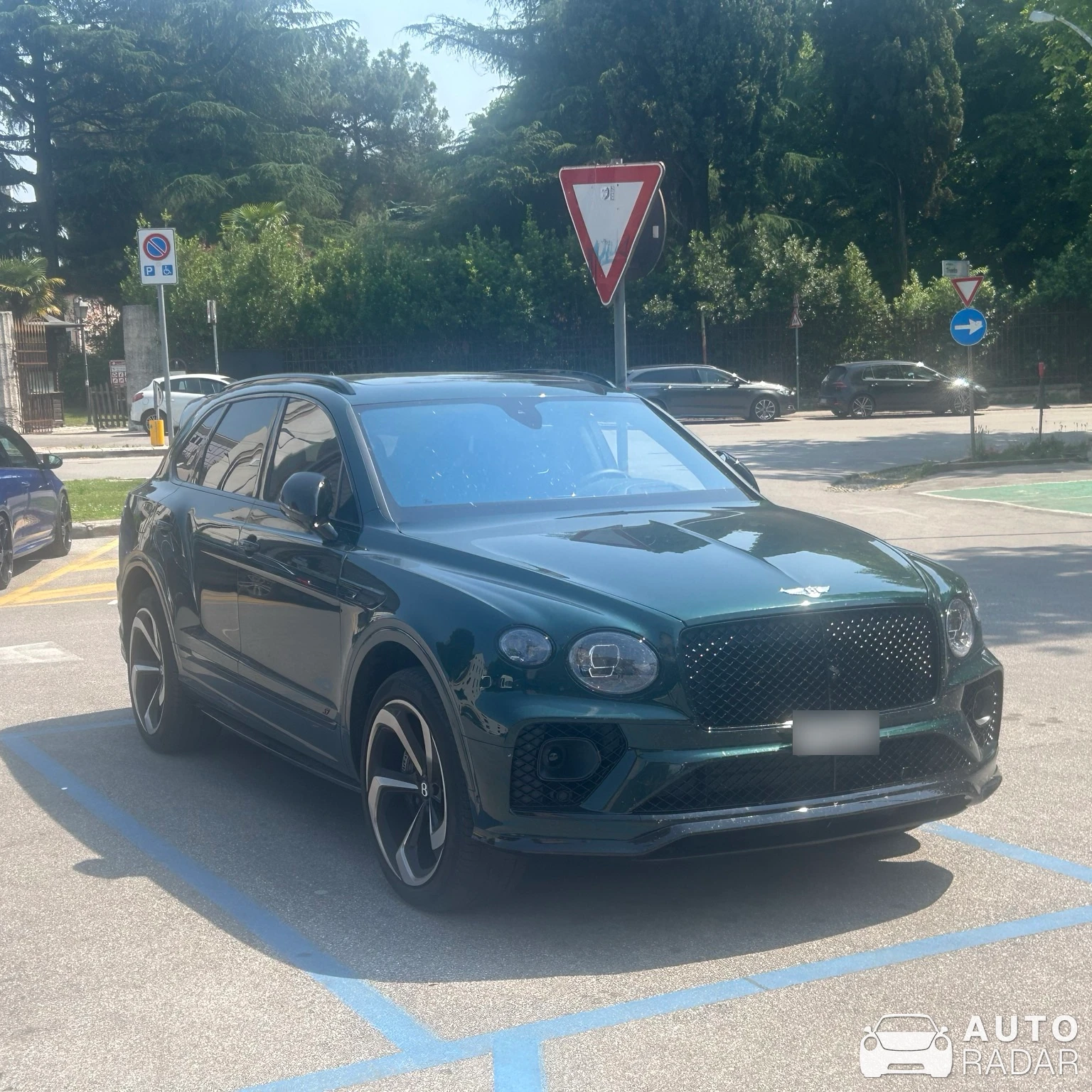Bentley Bentayga Speed spotted in Bassano del Grappa