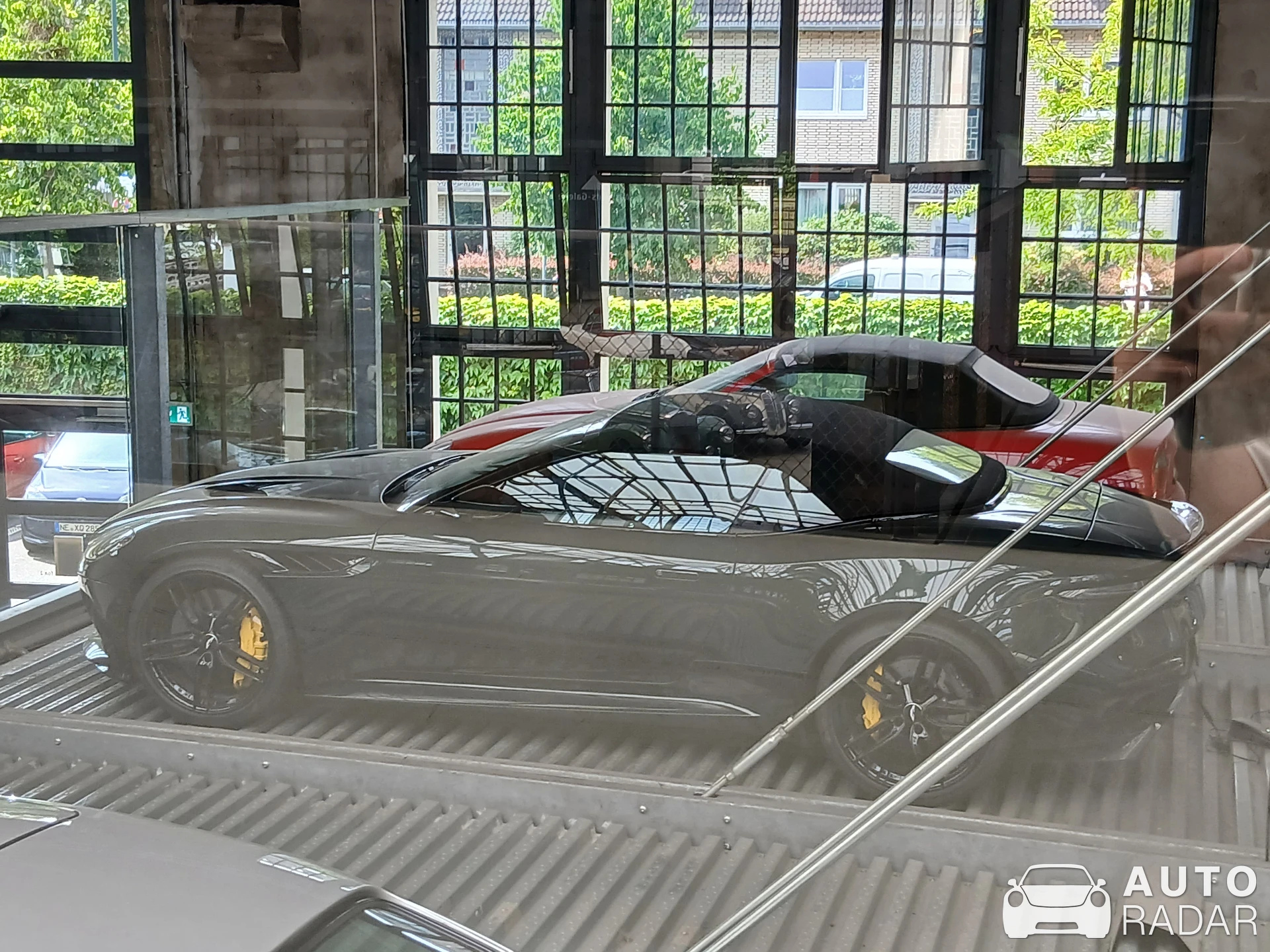 Aston Martin Vantage Roadster 2024 spotted in Düsseldorf