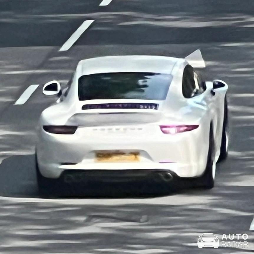 Porsche 991 Carrera S MkI spotted in Singapore