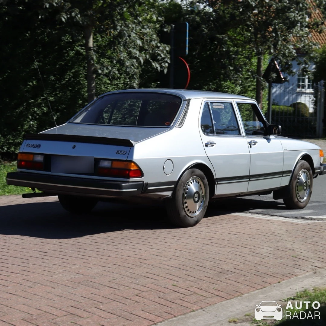 Saab 9000 spotted in De Haan