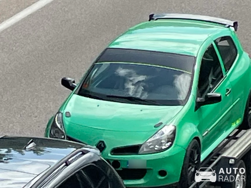 Renault Clio RS spotted in Dommartin-lès-Toul
