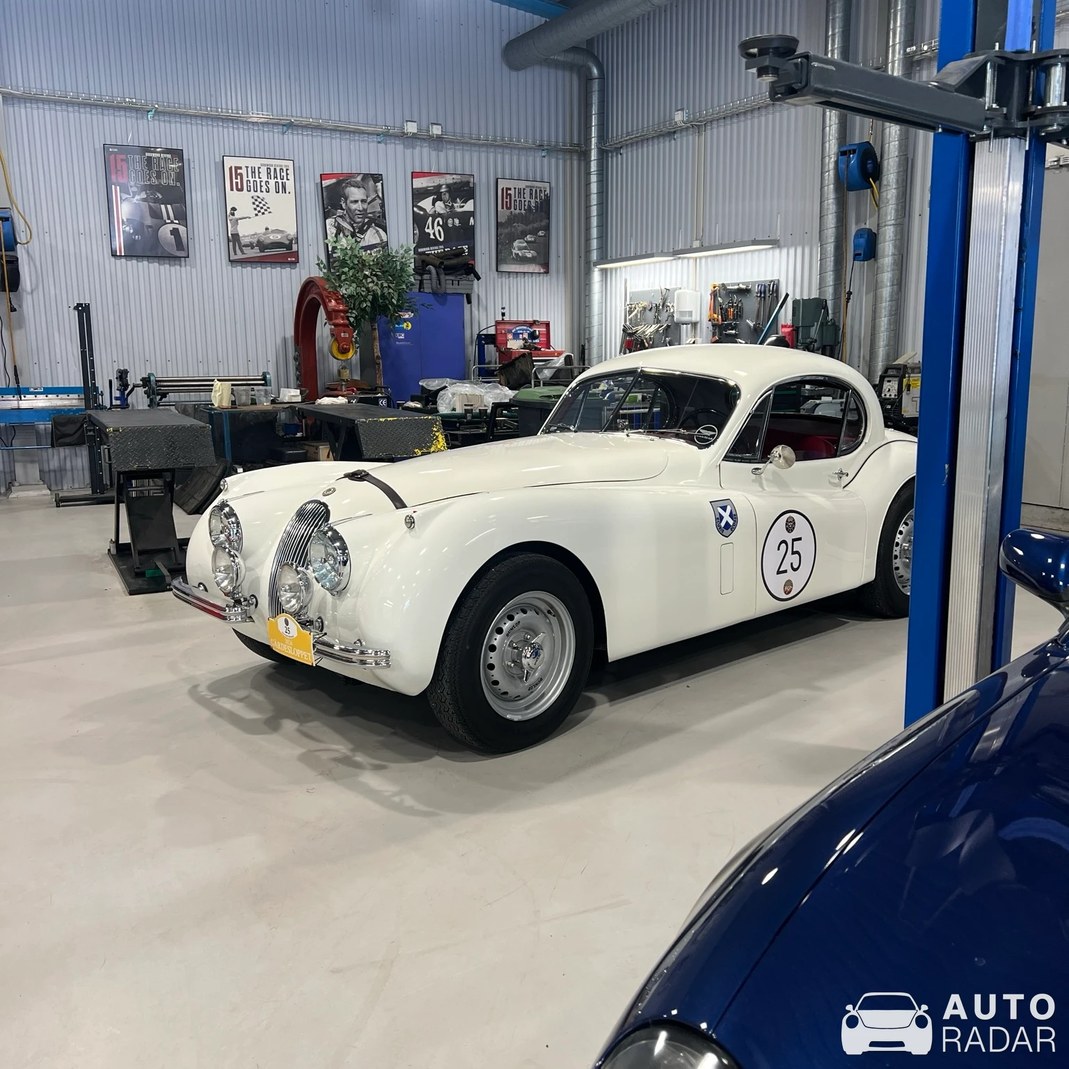 Jaguar XK120 spotted in Lidingö