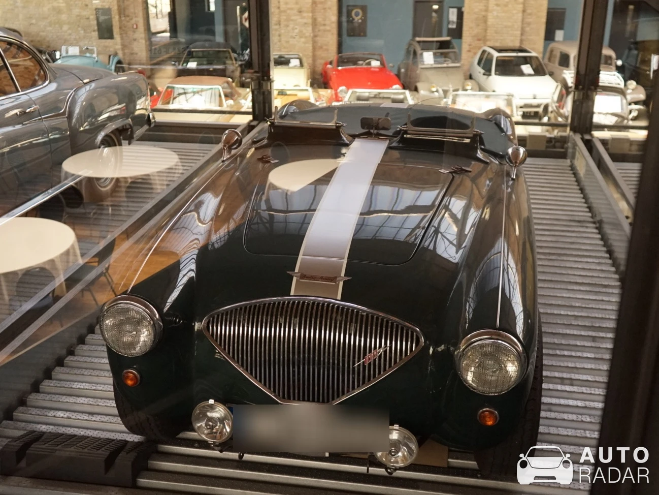 Austin-Healey 100/4 spotted in Berliini