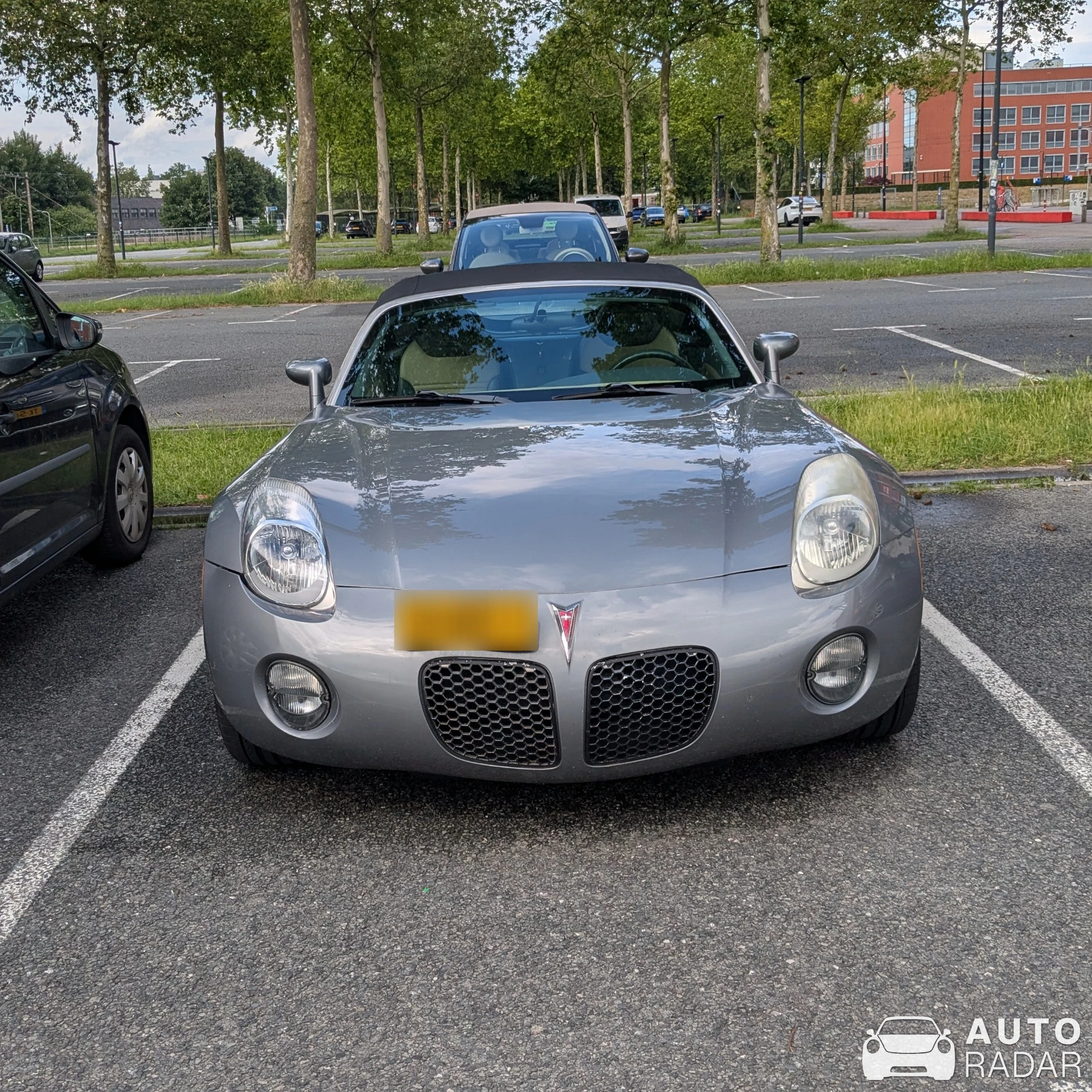 Pontiac Solstice spotted in Enschede