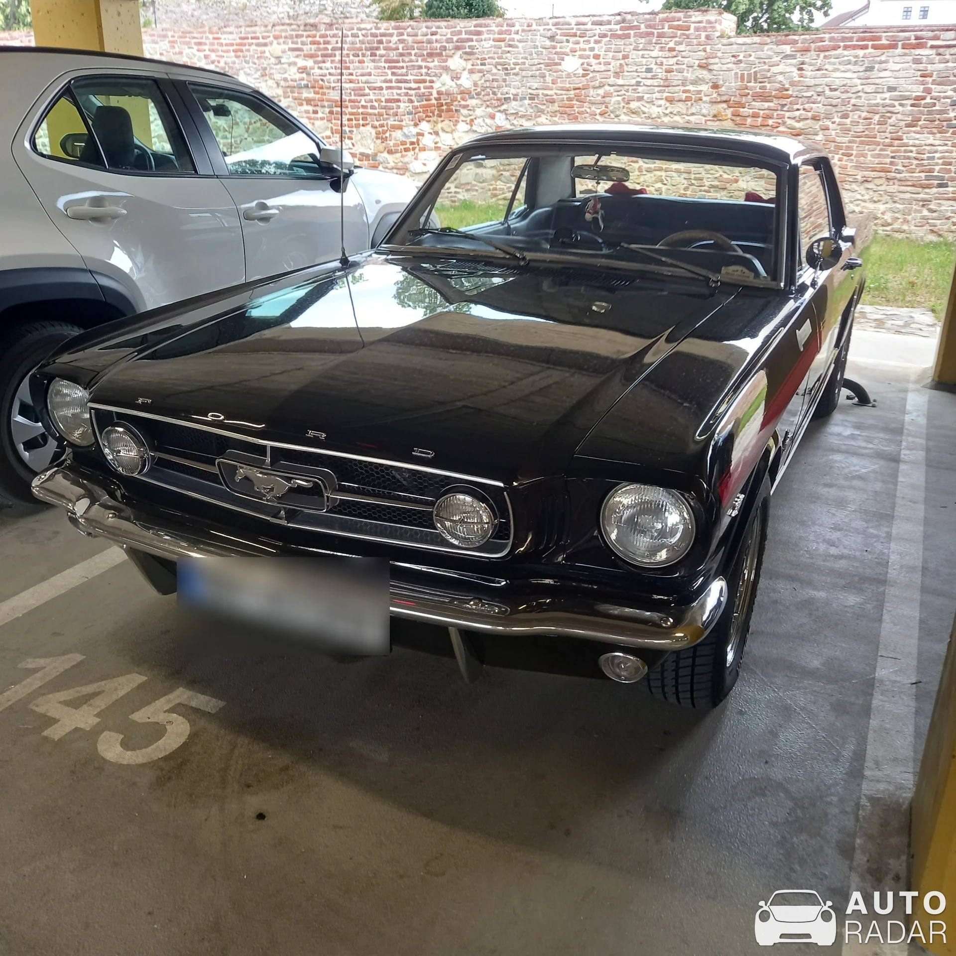 Ford Mustang 289 V8 spotted in Oradea