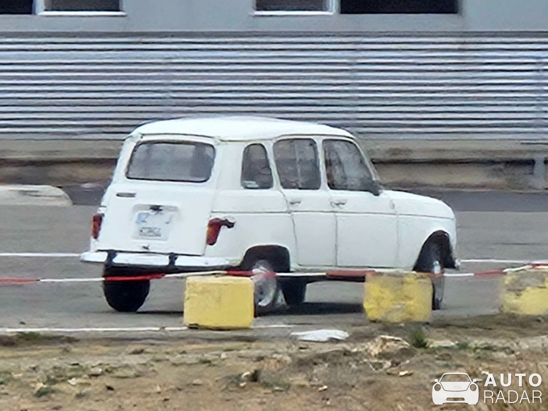Renault 4 spotted in Cariñena