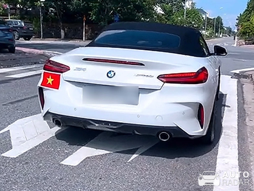 BMW Z4 G29 M40i spotted in Vĩnh Yên