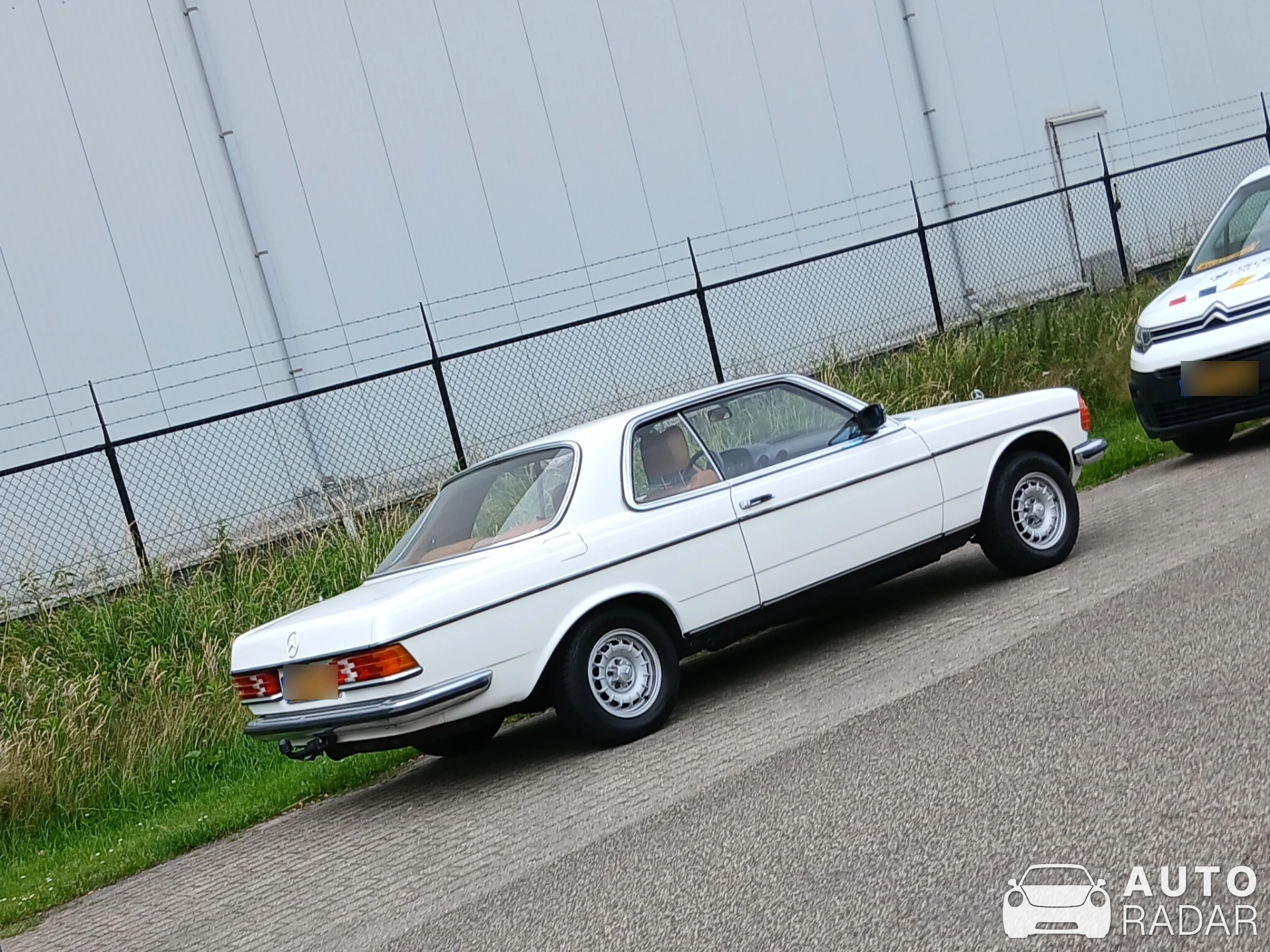 Mercedes-Benz 230 S spotted in Zelhem