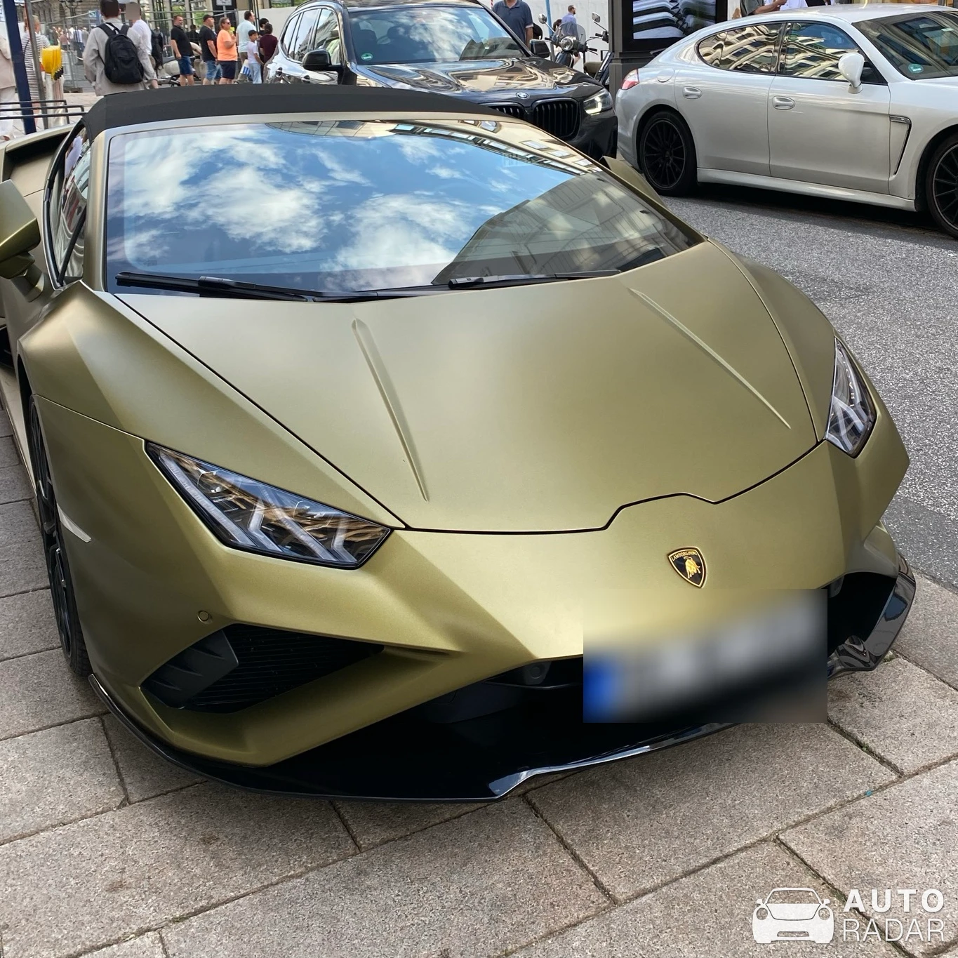 Lamborghini Huracán LP640-4 EVO Spyder spotted in Hamburg