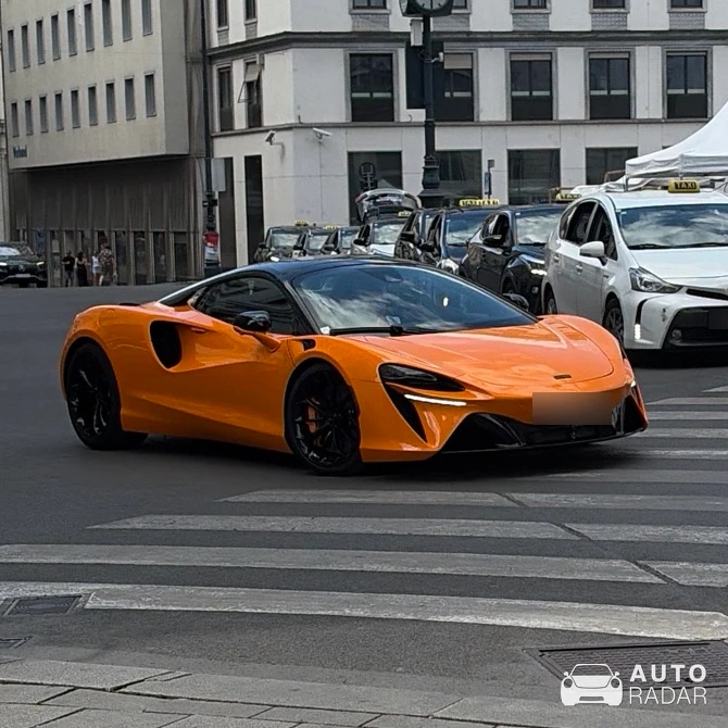McLaren Artura spotted in Wien