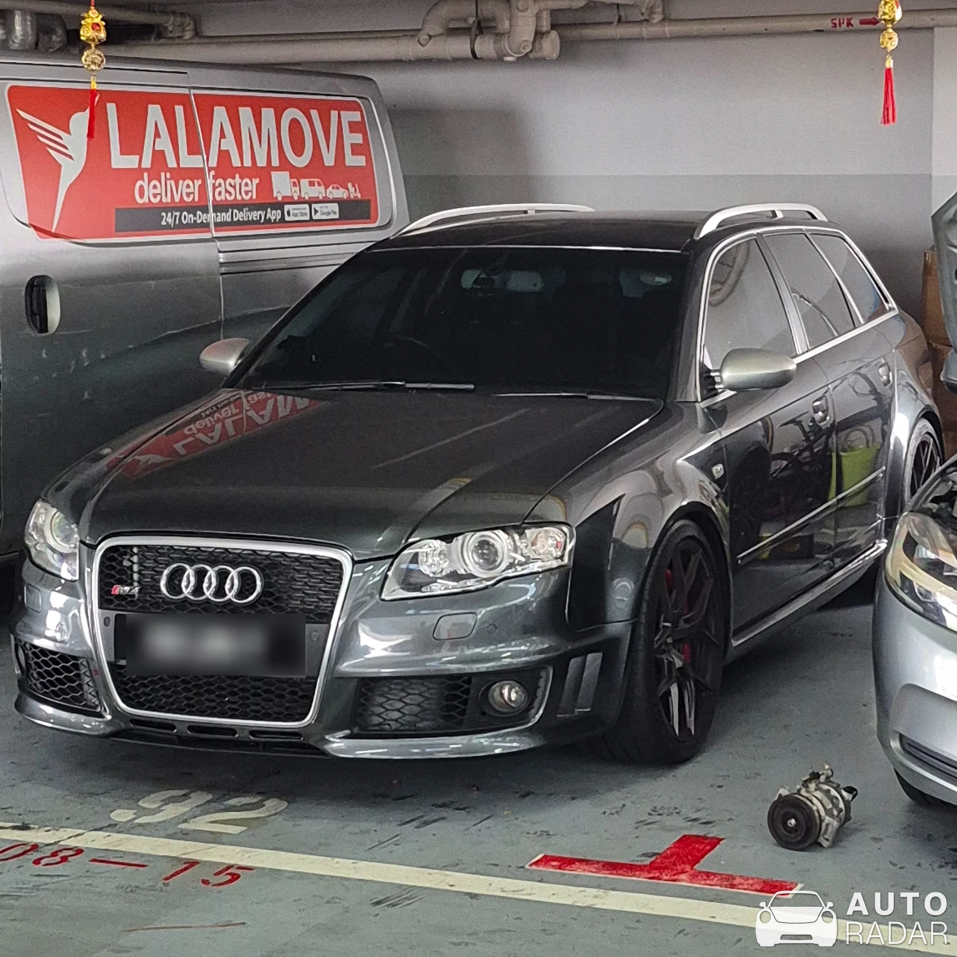 Audi RS4 Avant B7 spotted in Singapore