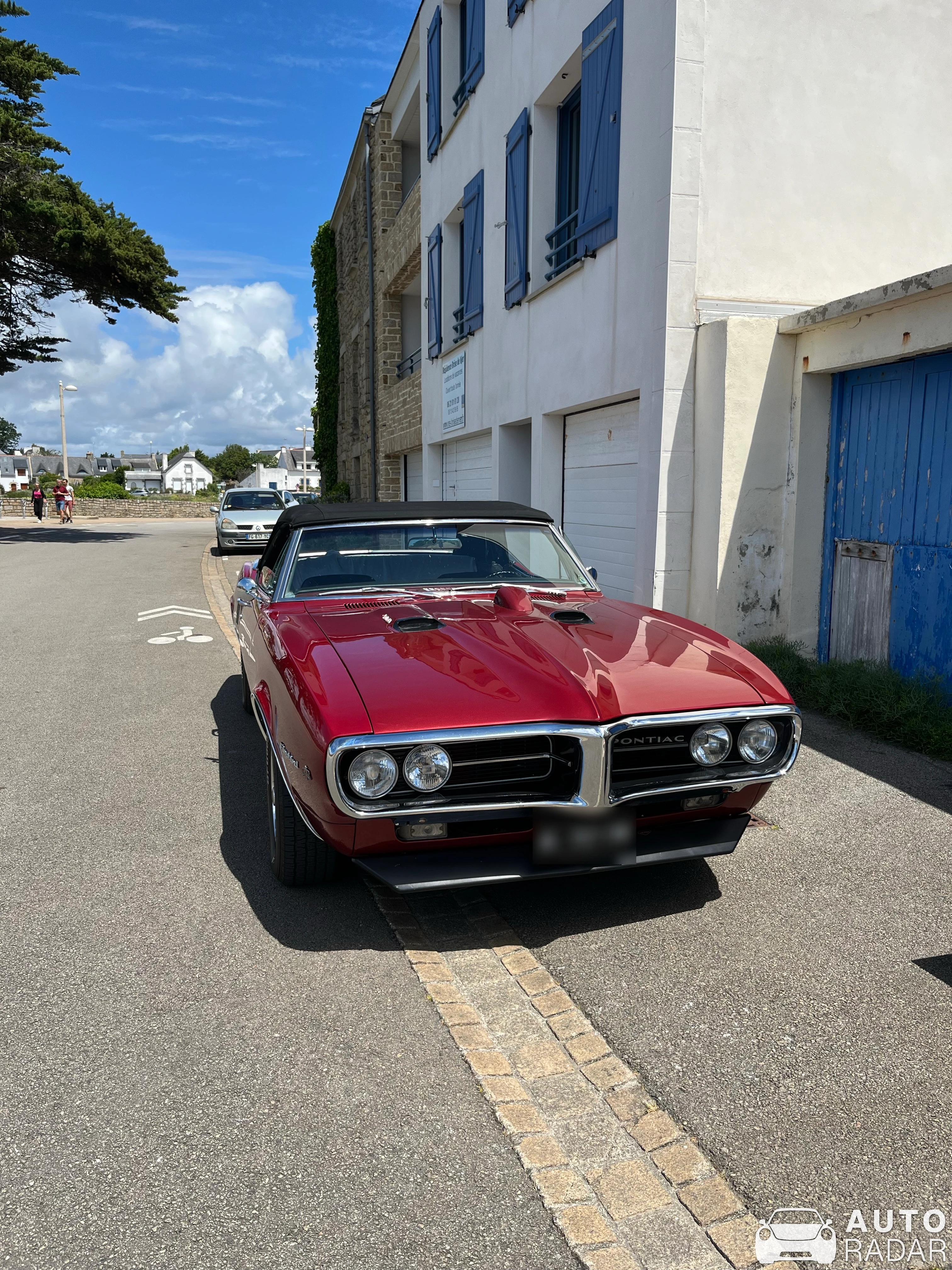 Pontiac Firebird spotted in Vannes